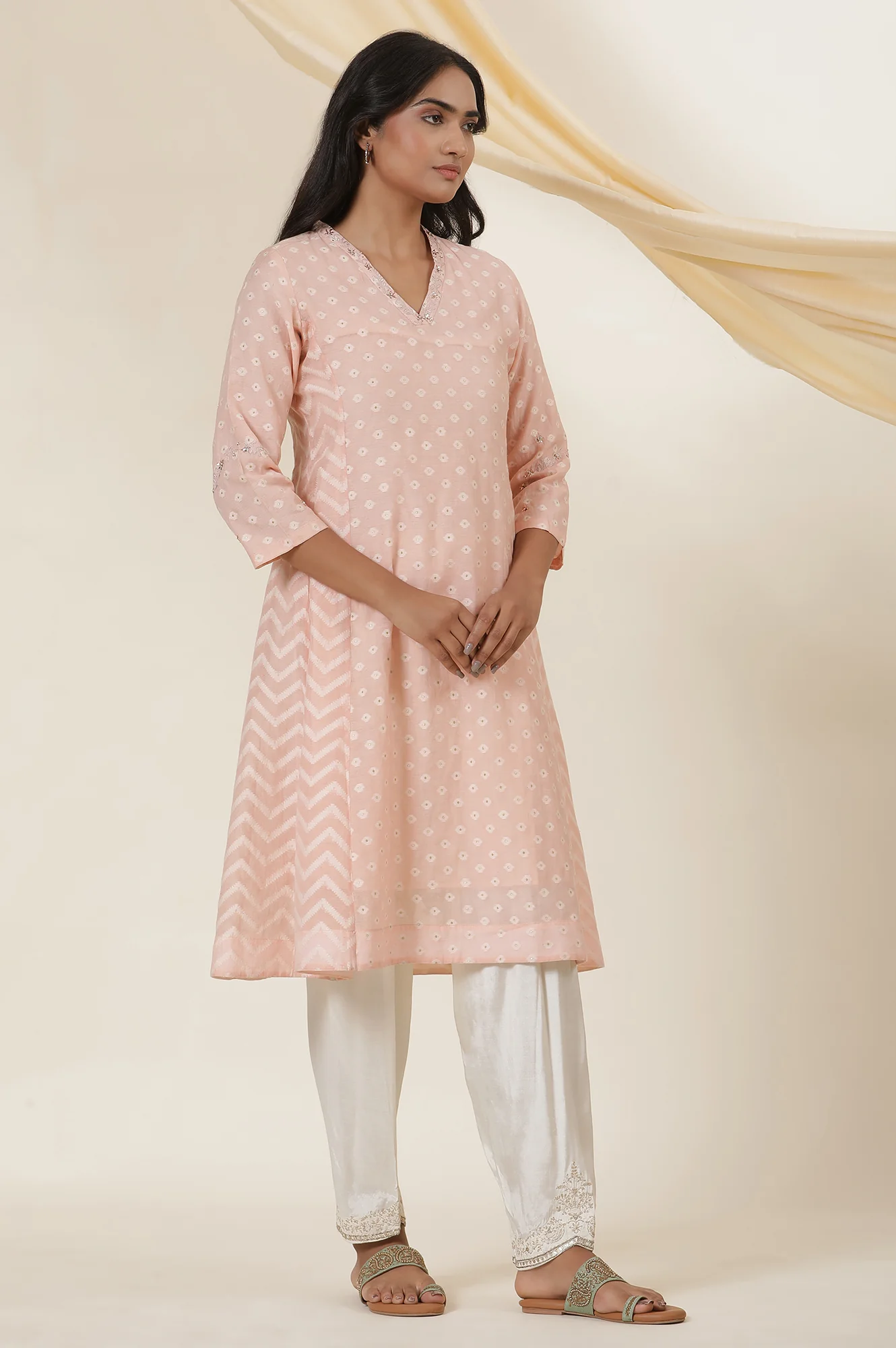 Pink V-Neck Jacquard Embroidered Kurta - Image 5