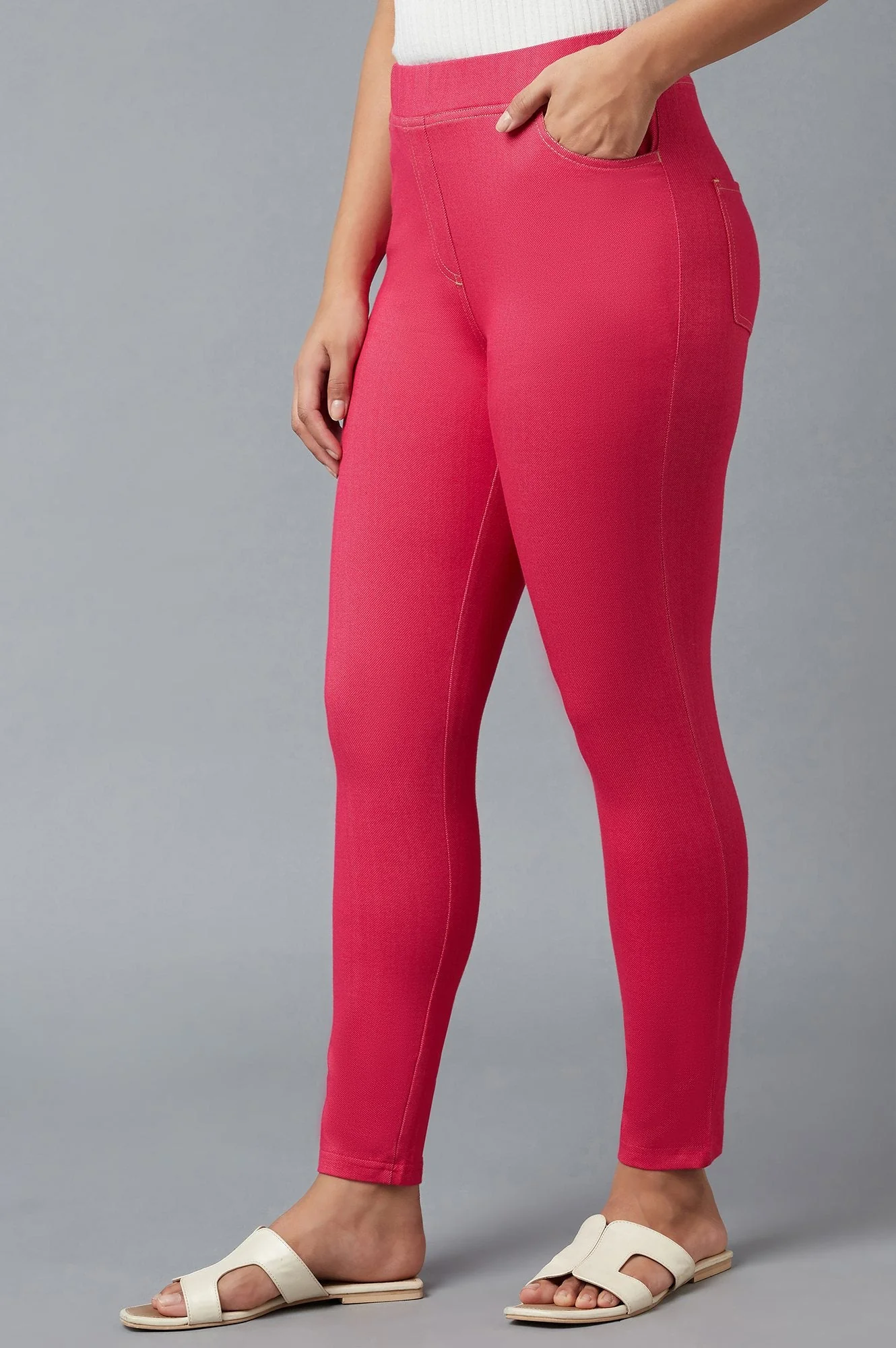 Pink Solid Skinny Fit Cotton Jeggings With Elasticated Waist - Image 3