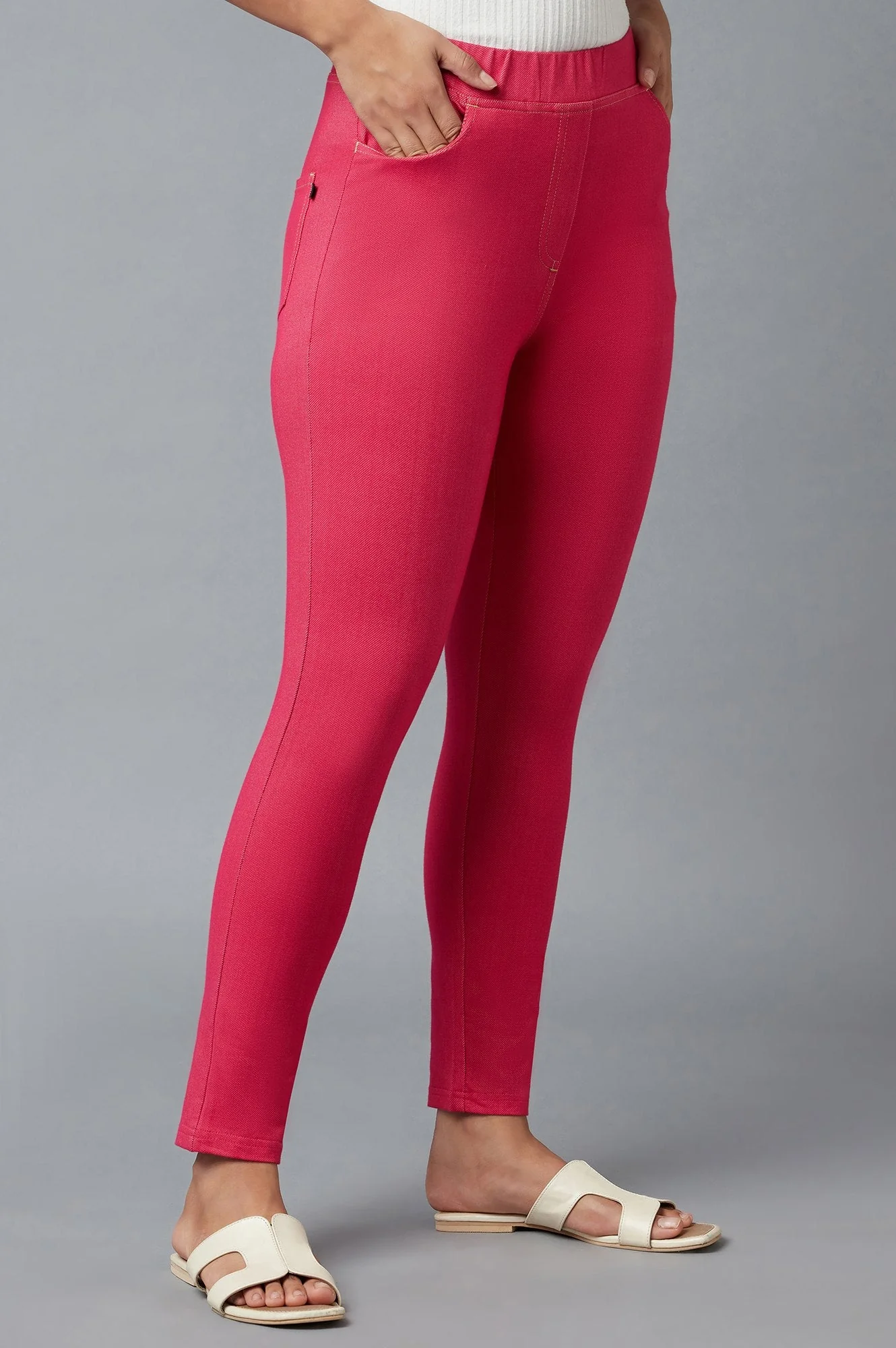 Pink Solid Skinny Fit Cotton Jeggings With Elasticated Waist - Image 4