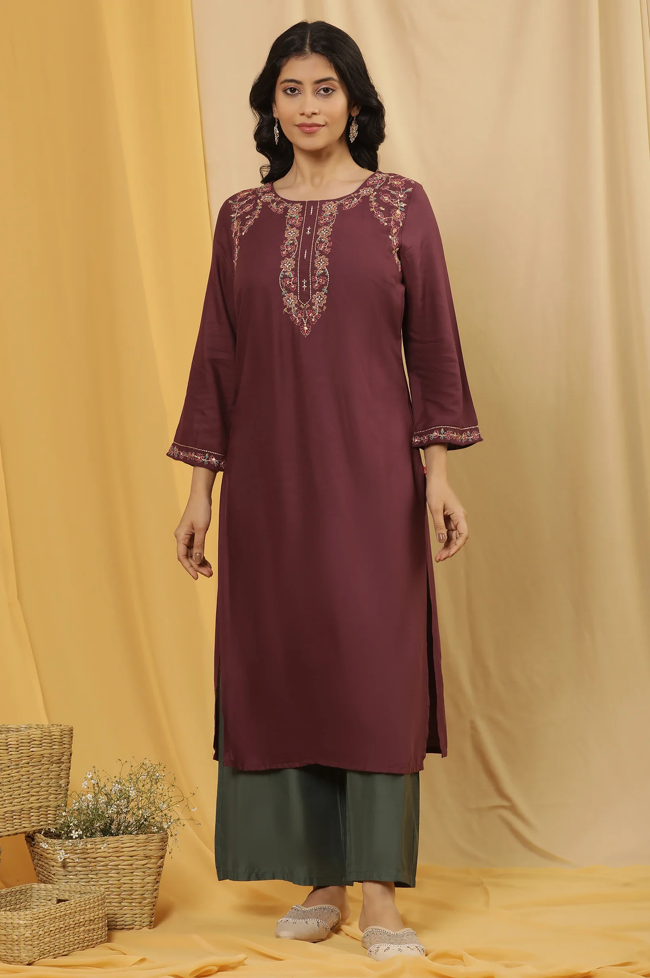 Purple Embroidered Kurta And Pants Set - Image 2