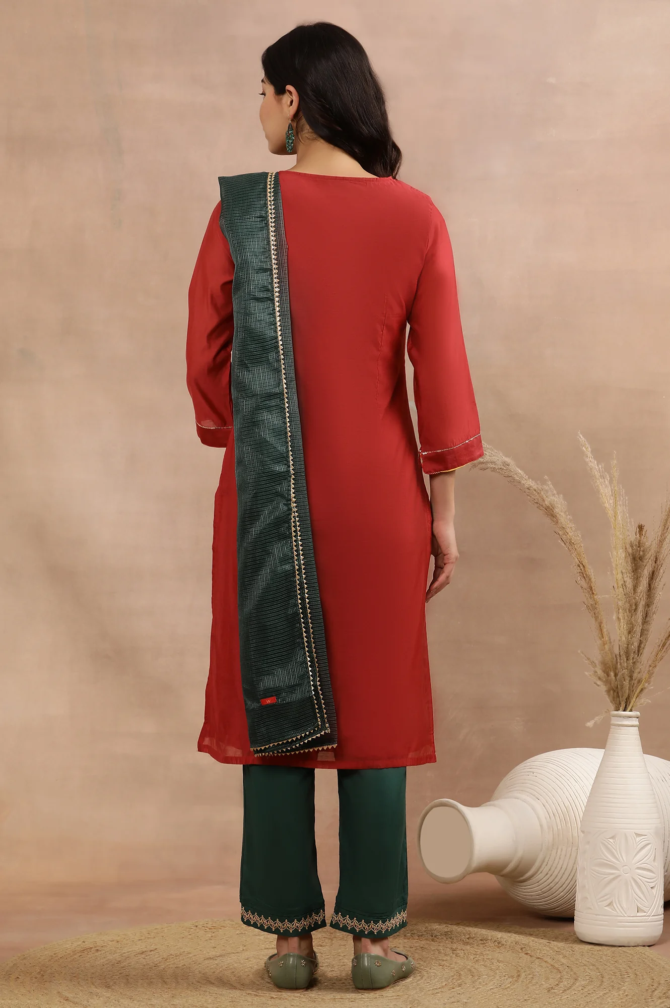 Red Embroidered Kurta, Pants And Kota Dupatta Set - Image 4