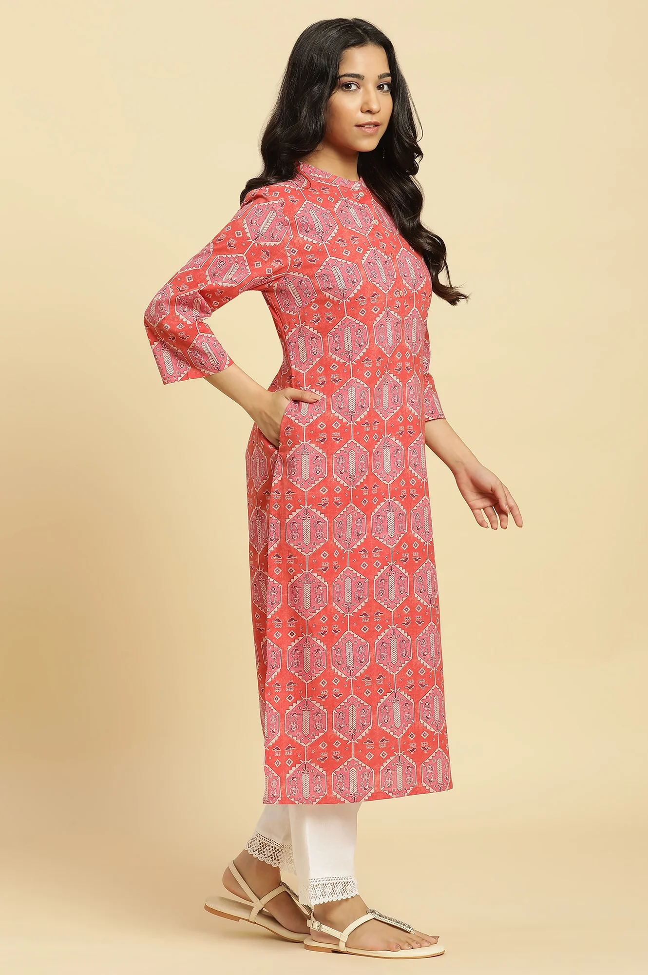 Red Geometric Printed Casual Kurta - Image 5