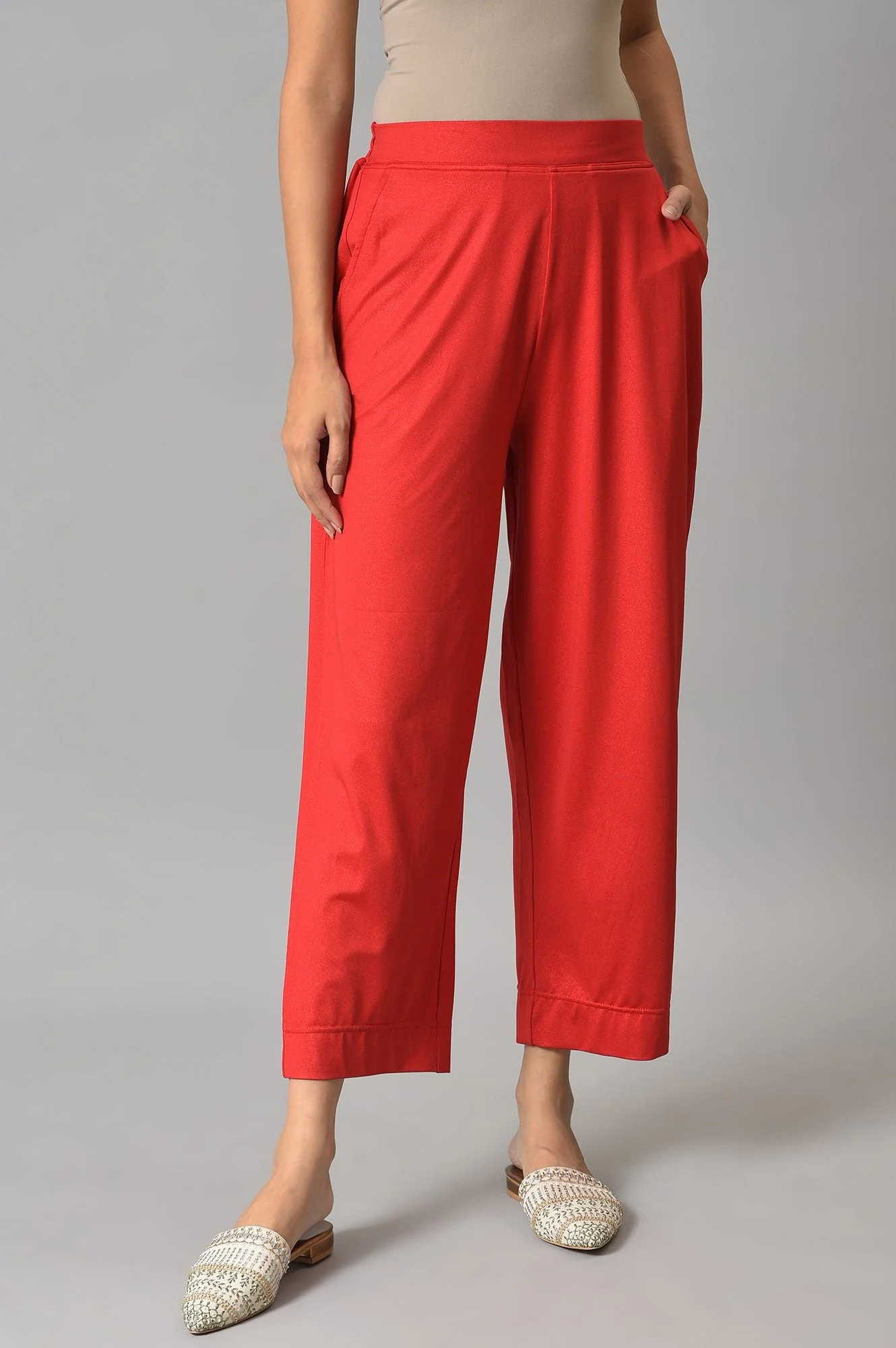 Red Solid Straight Fit Palazzo With Side Pockets