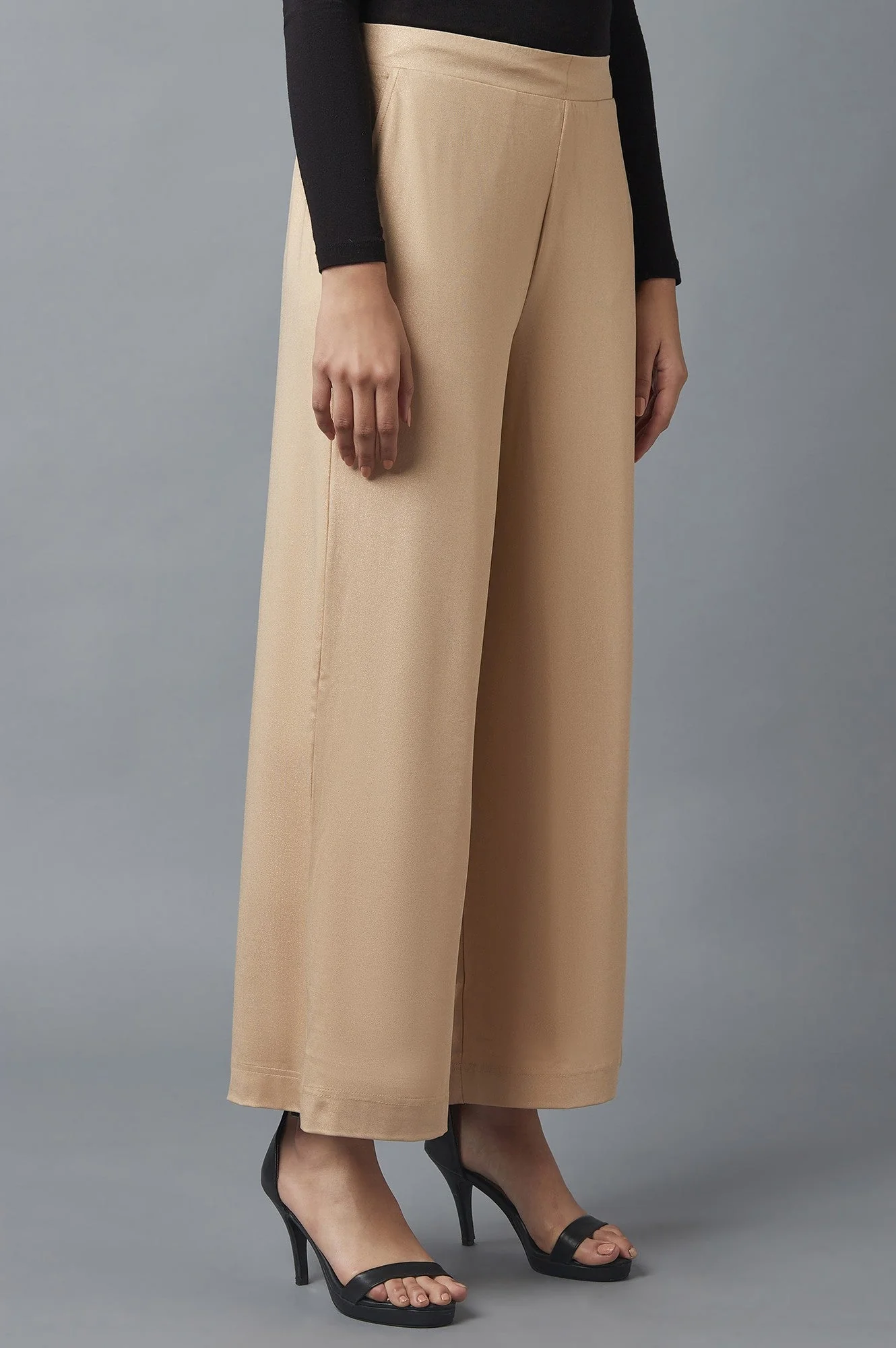 Rose Gold Solid Straight Fit Cotton Palazzo With Side Pockets - Image 5