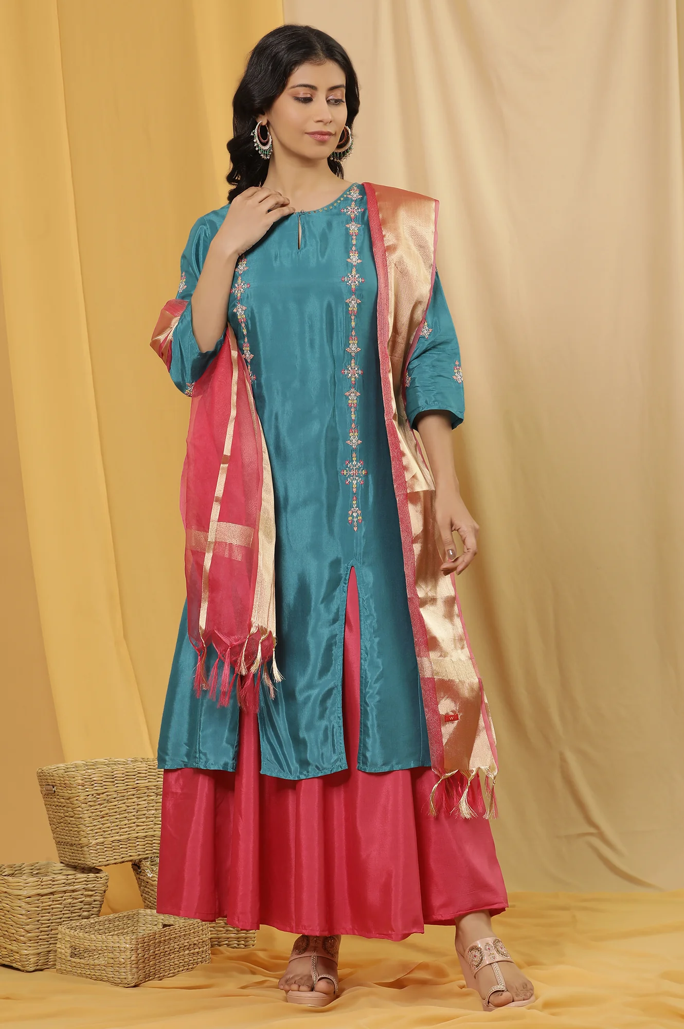 Teal Embroidered Front Slit Kurta, Pink Culottes And Dupatta Set - Image 2