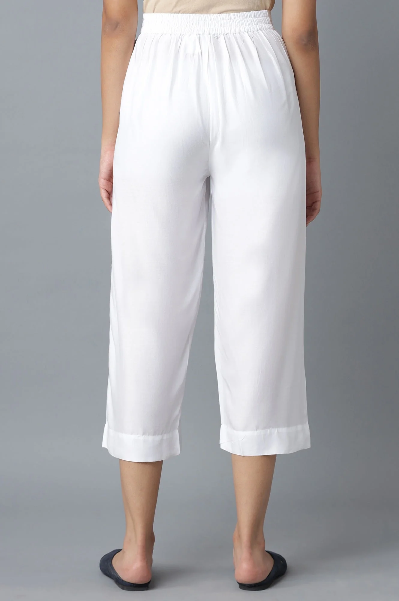 White Solid Wide Leg Cotton Culottes With Elasticated Waist - Image 2