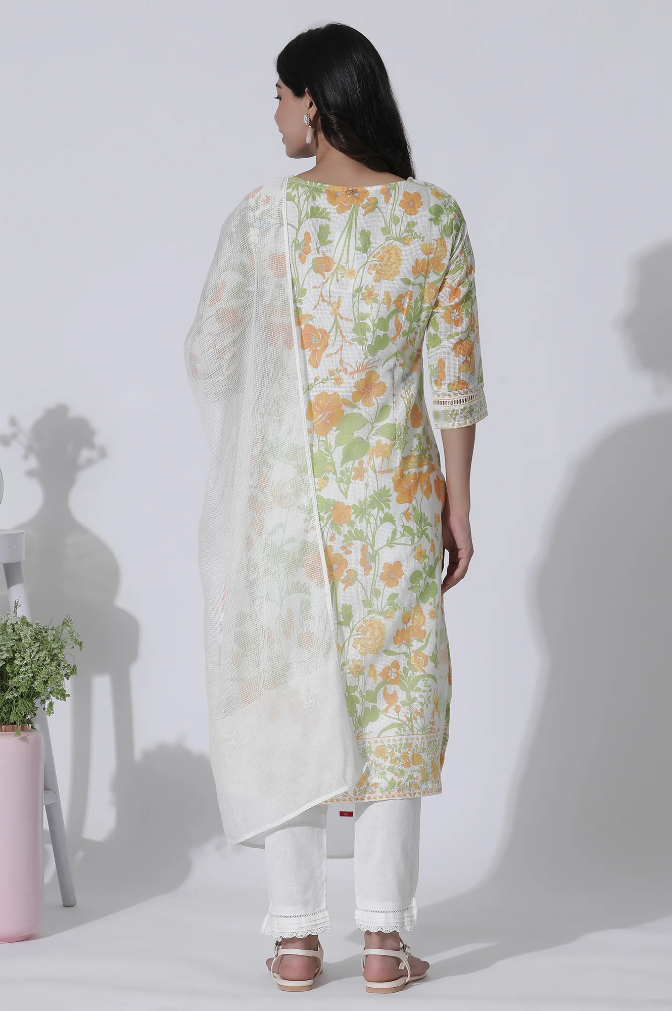 White Floral Printed Cotton Kurta, Pants With Dupatta Set - Image 4