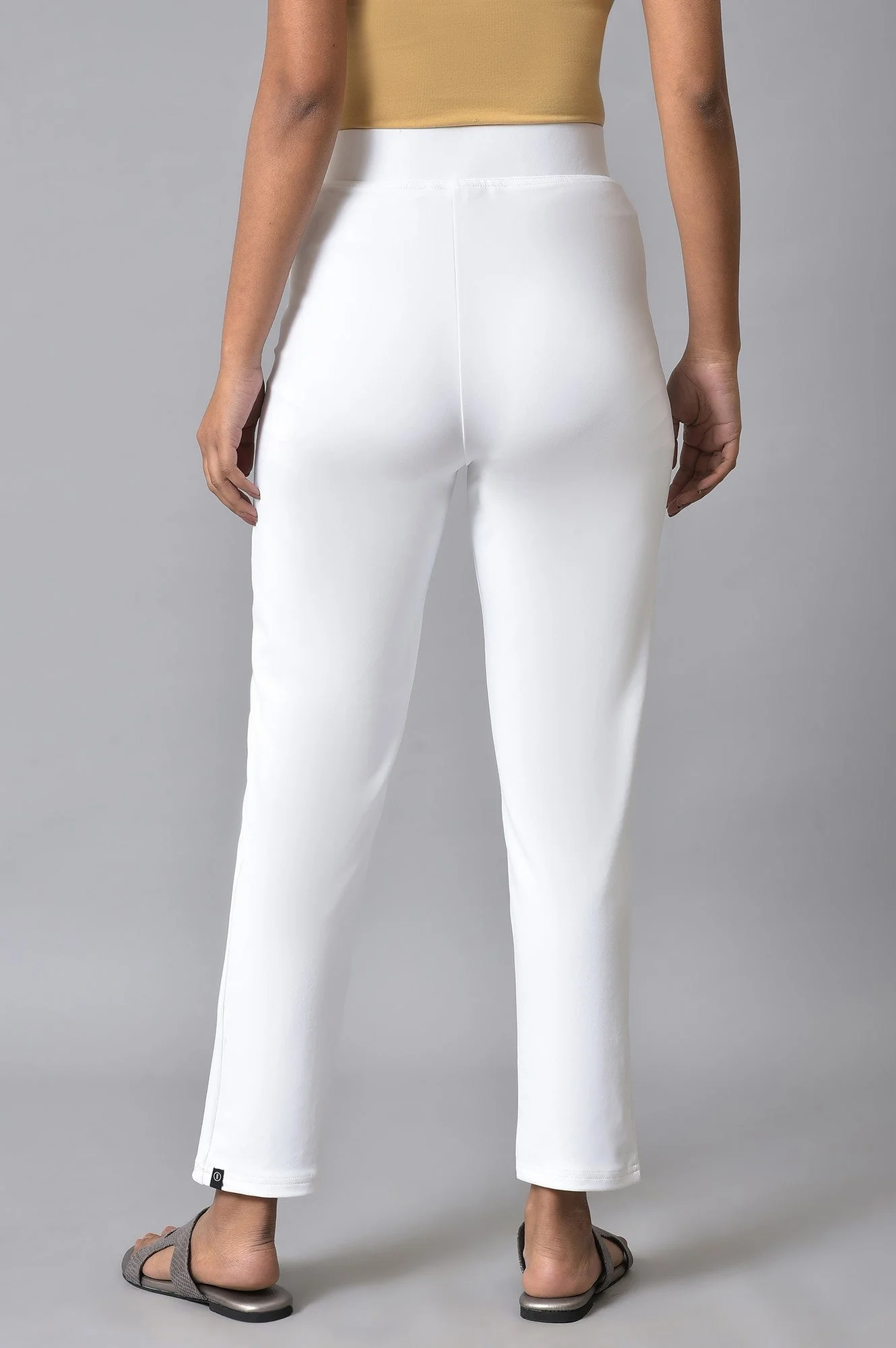 White Solid Skinny Fit Tights with Slip On Closure - Image 2