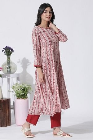 White & Red Printed Flared Kurta, Cotton Pants With Dupatta Set - Image 5