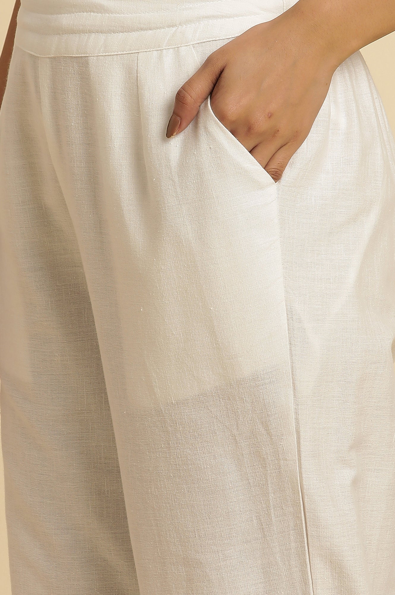 White Straight Pants With Embroidered Hemline - Image 7