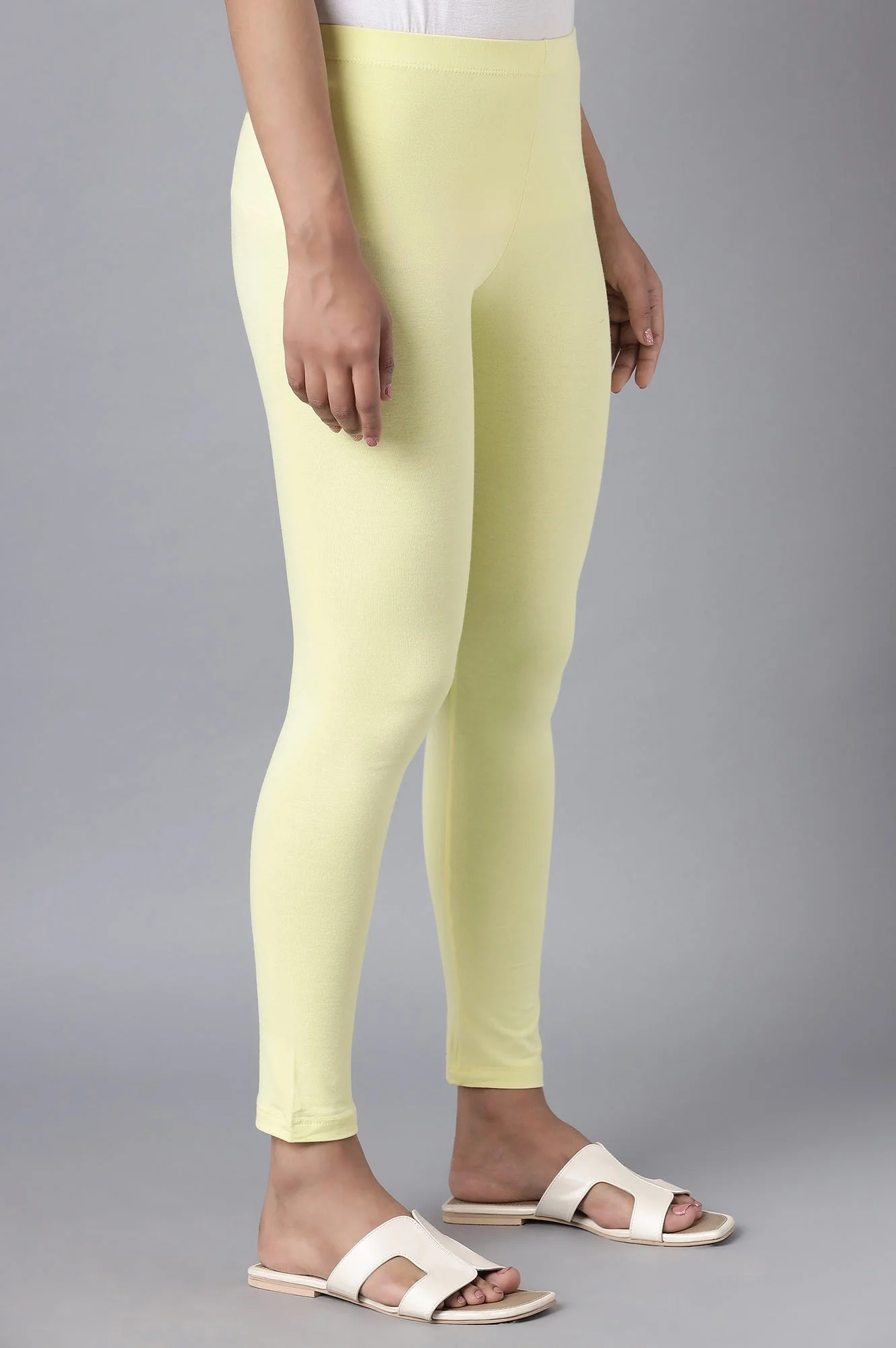 Yellow Solid Skinny Cotton Cropped Tights With Elasticated Waist - Image 4