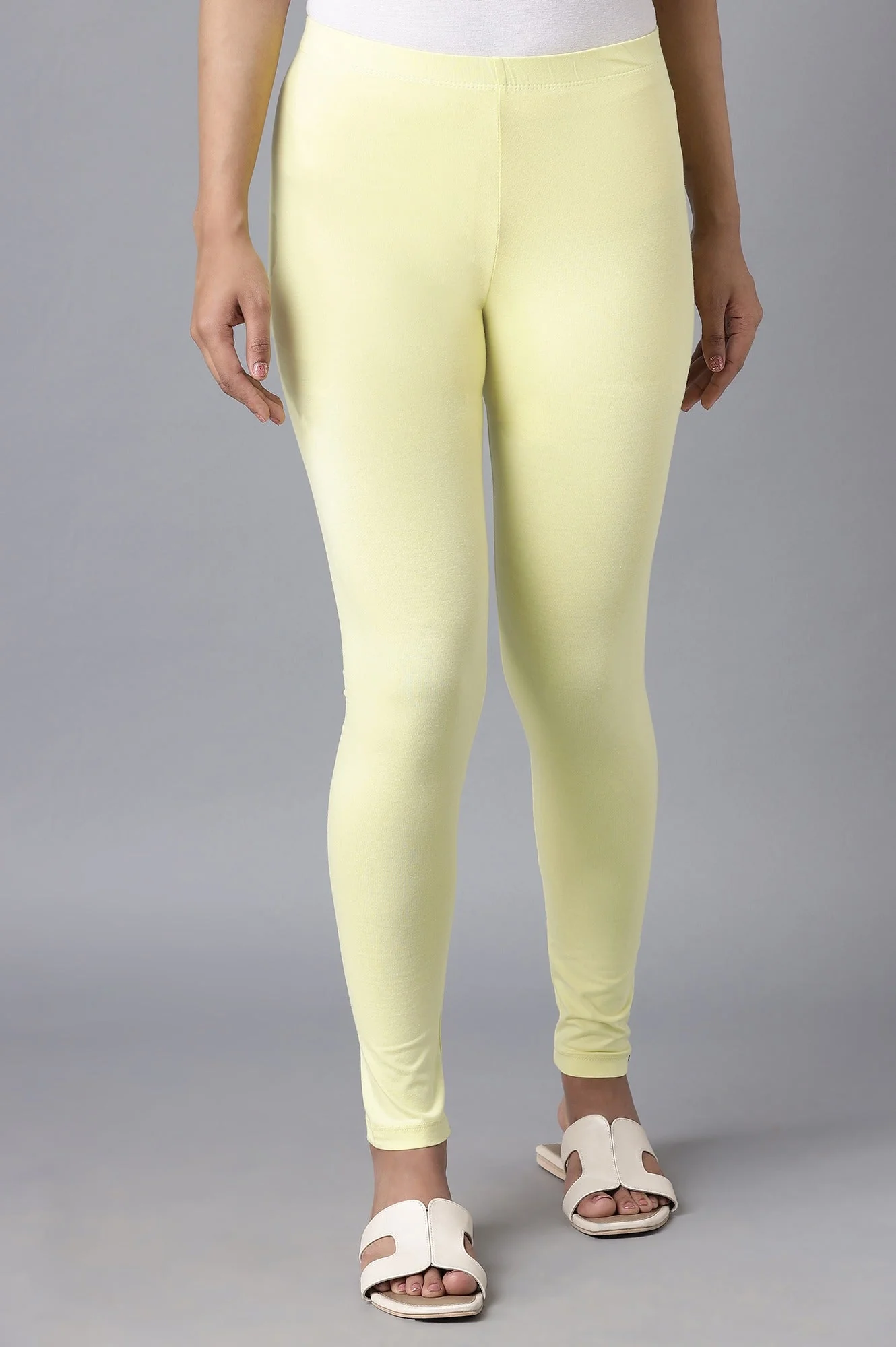 Yellow Solid Skinny Fit Cotton Tights With Elasticated Waistband