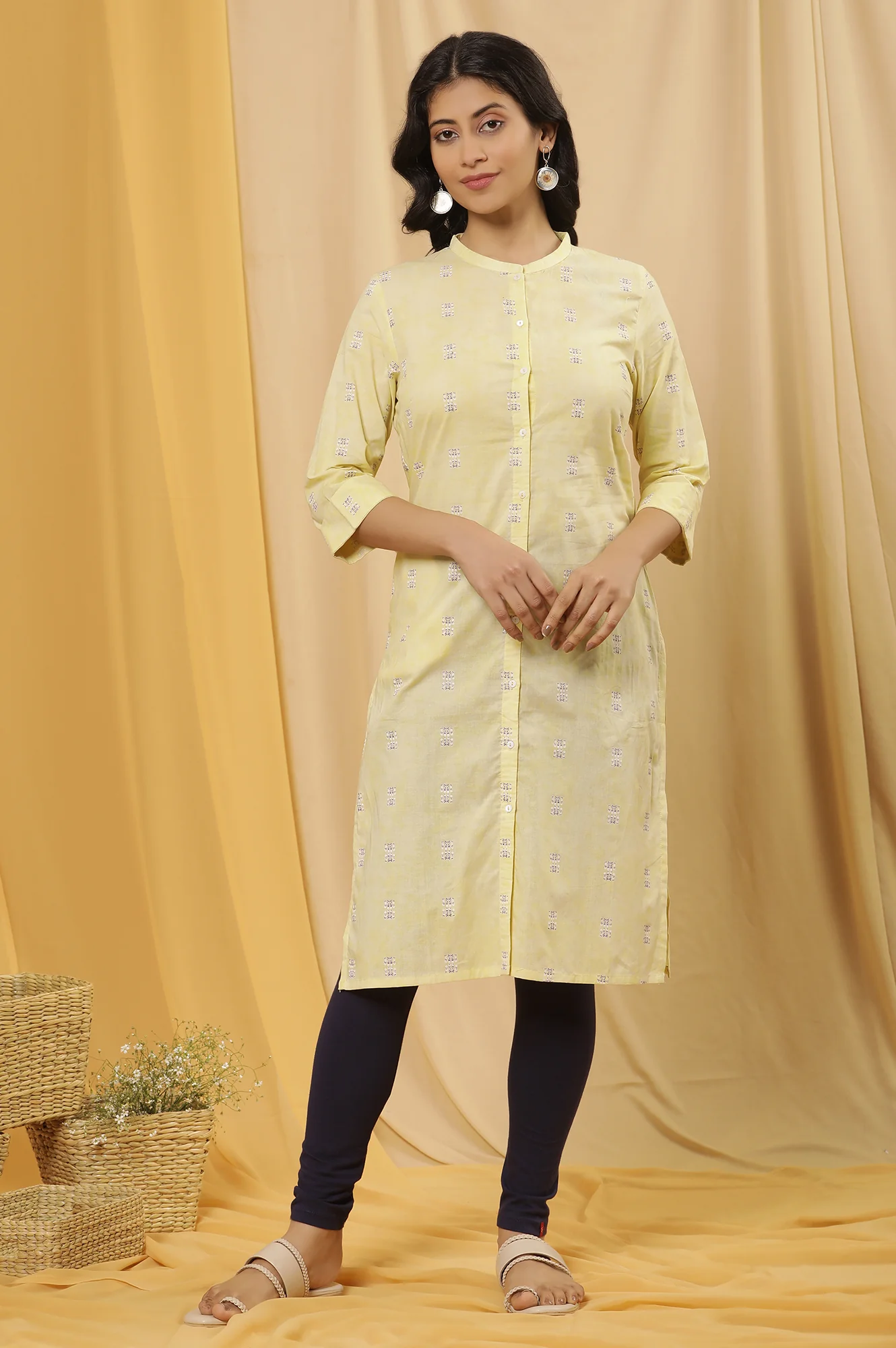 Yellow Printed Kurta And Tights Set - Image 2