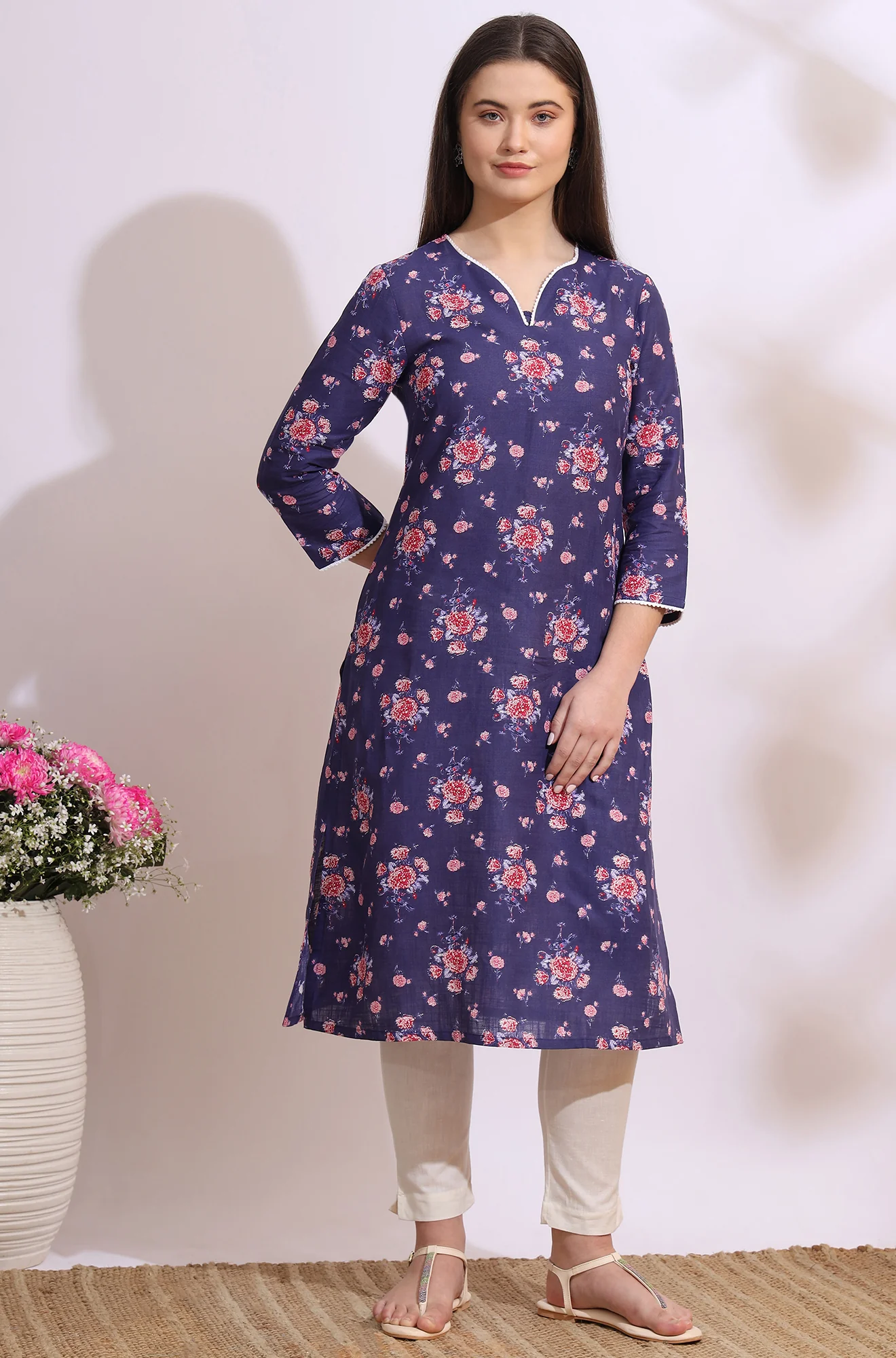 Purple Bold Floral Printed Cotton Cambric Straight Kurta - Image 3