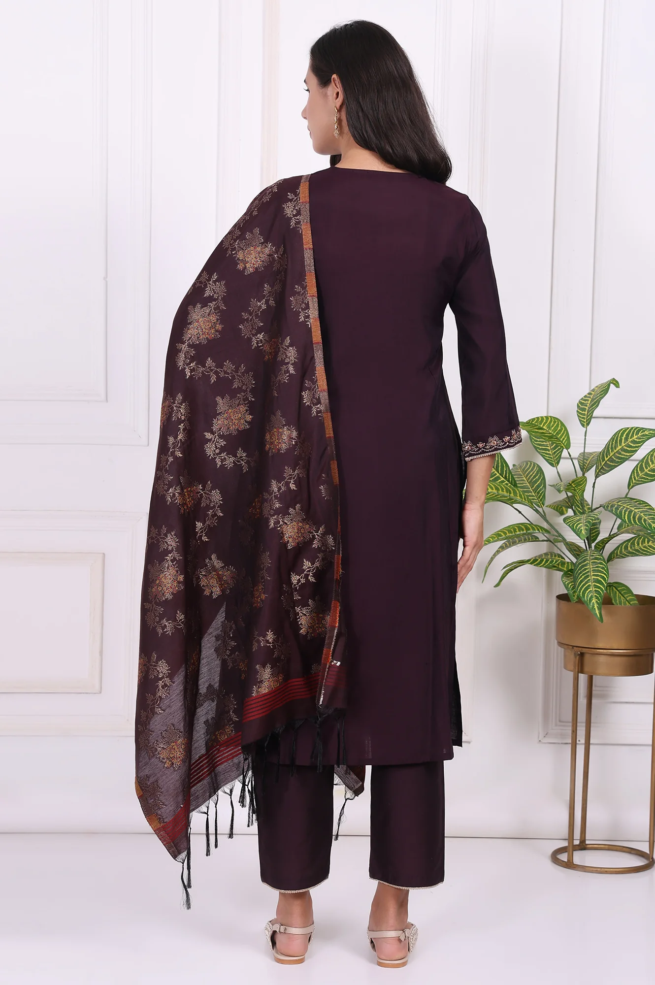 Purple Embroidered Straight Kurta, Pants and Dupatta Set - Image 5