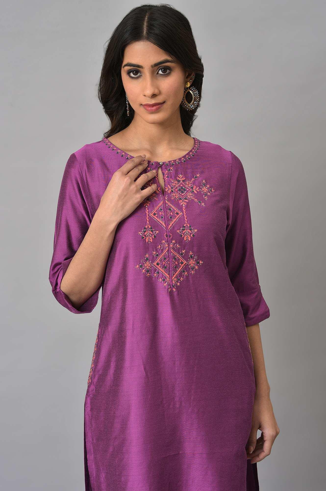 Purple Festive Shantung kurta With Slim Pants - Image 5