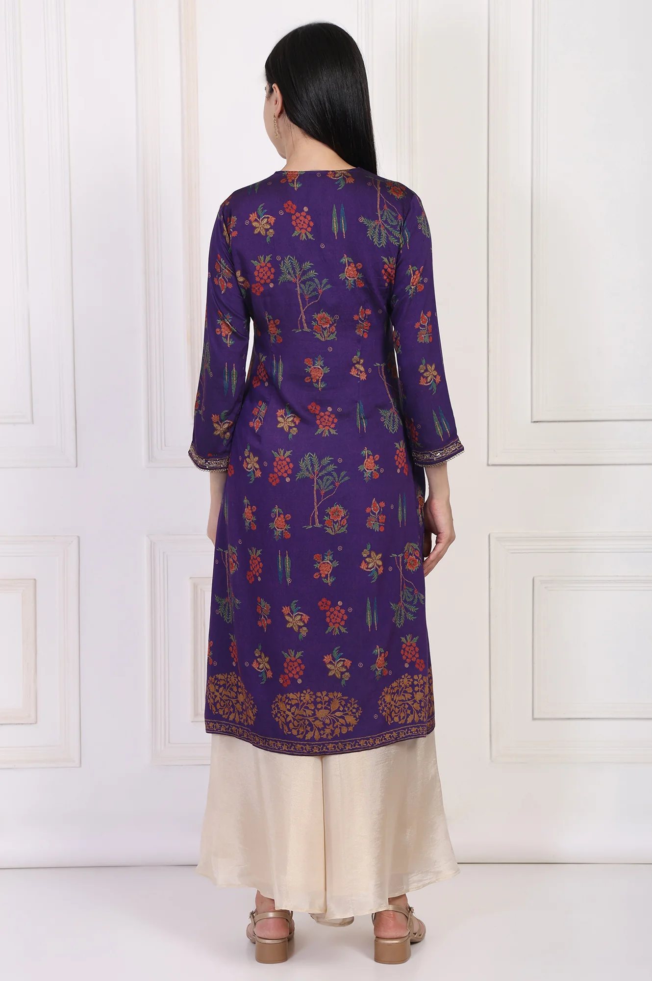 Purple Floral Embroidered Straight Rayon Kurta - Image 5