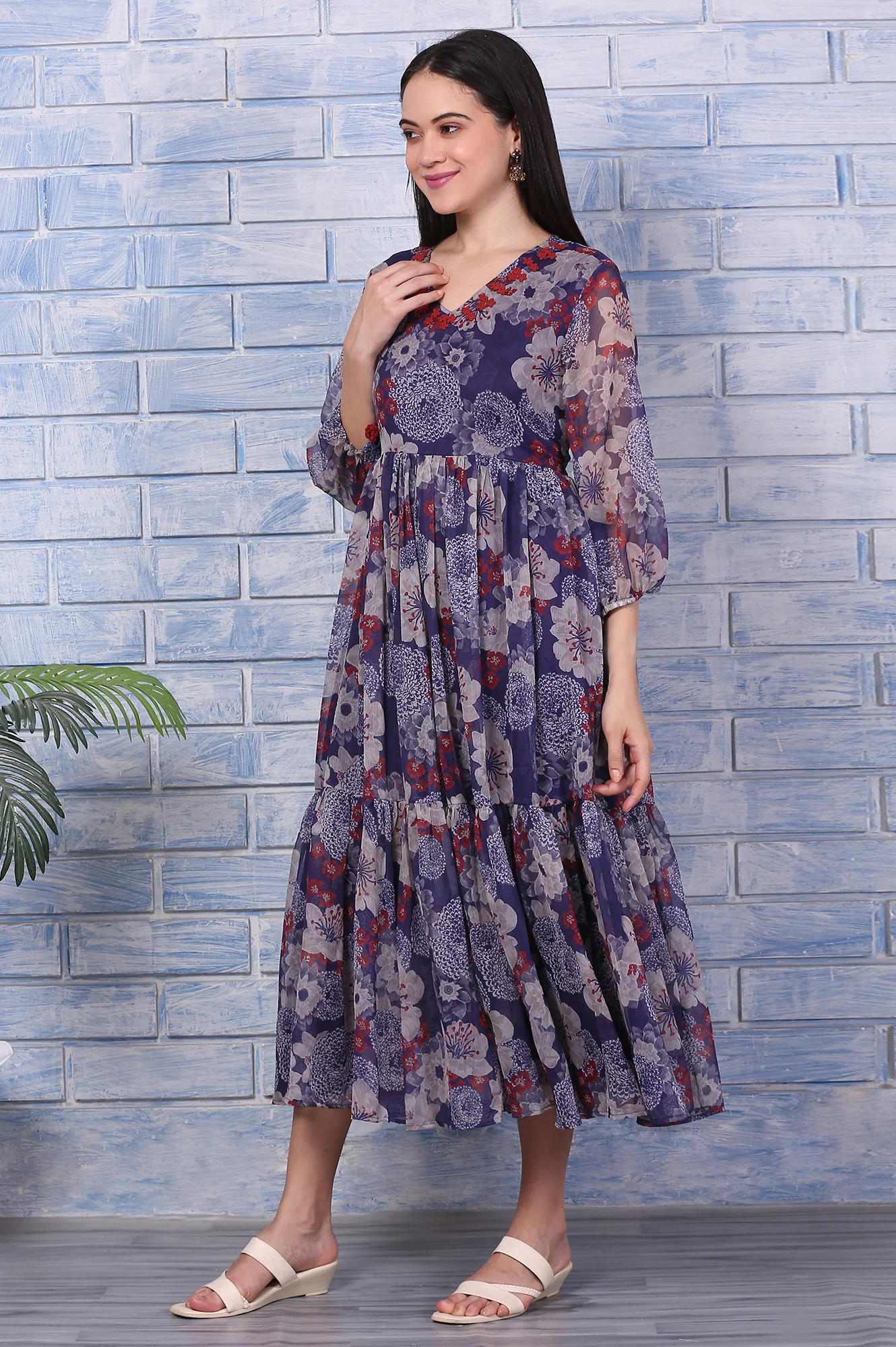 Purple Floral Printed Chiffon Gathered Dress - Image 4