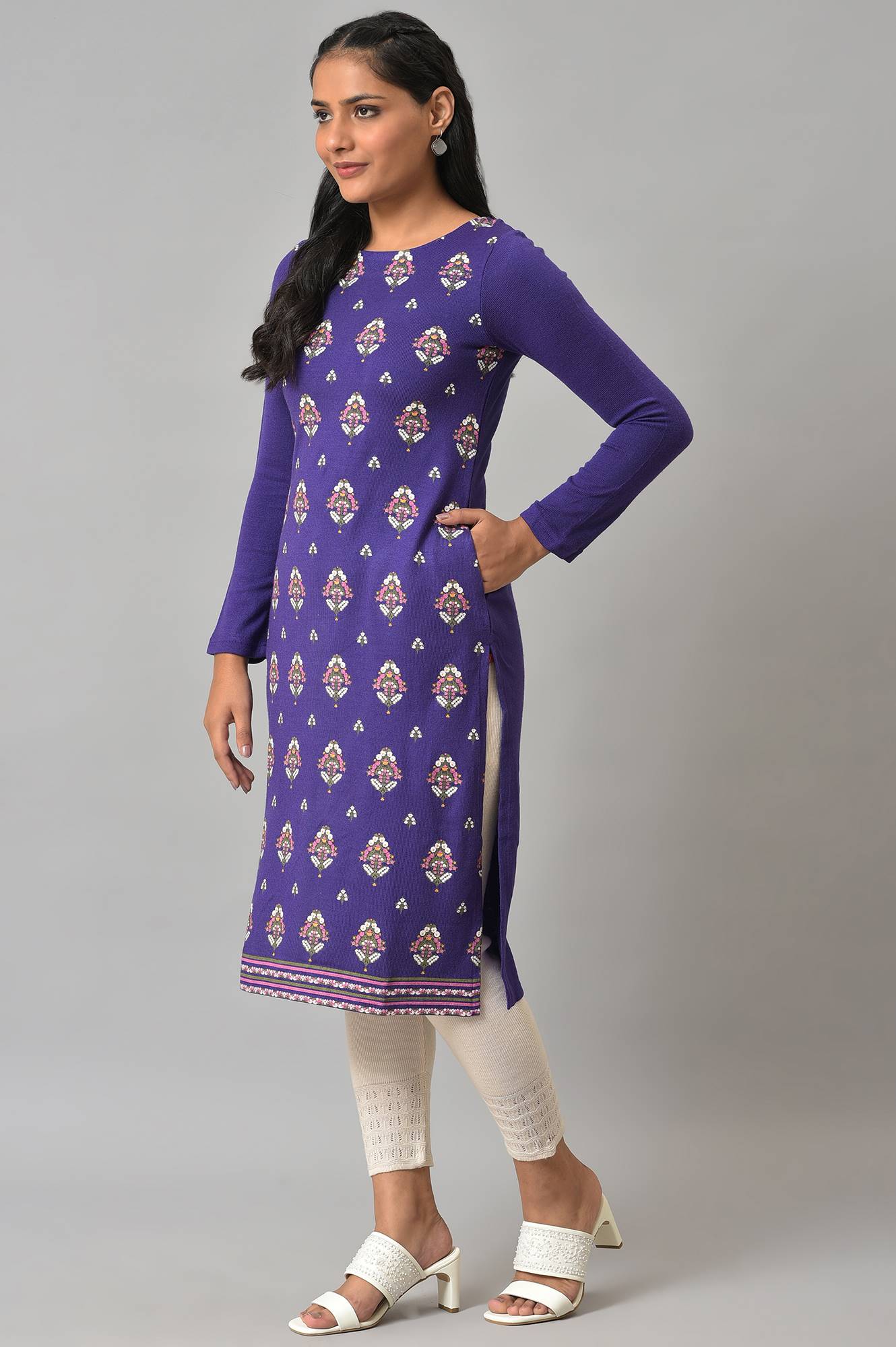 Purple Floral Printed Knitted Winter kurta - Image 3