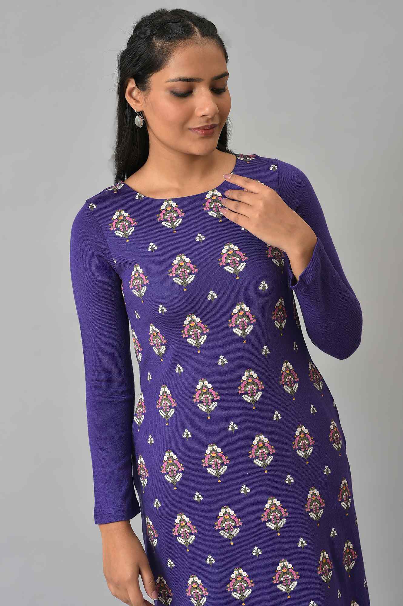 Purple Floral Printed Knitted Winter kurta - Image 5