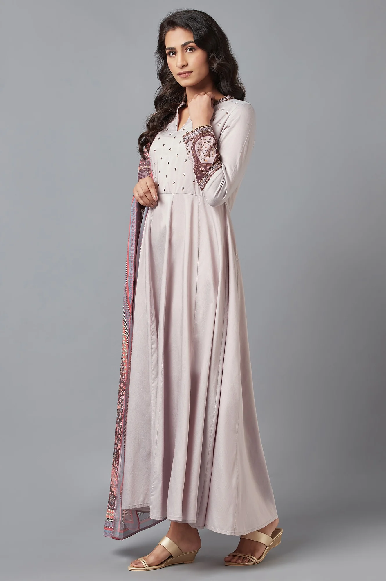 Purple Mughal Gown with Brown Printed Dupatta - Image 3