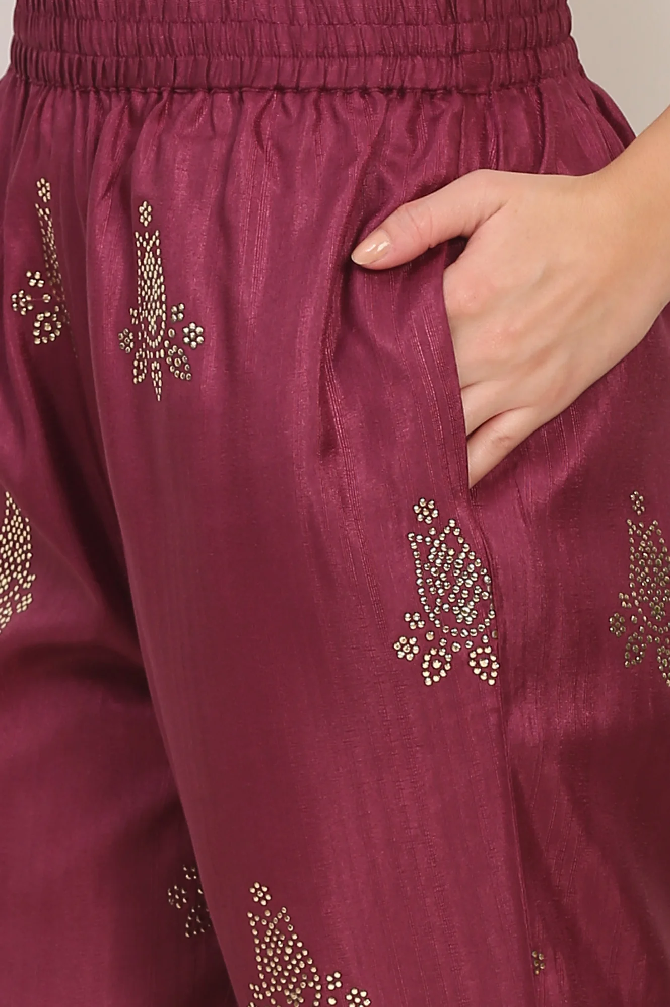 Purple Mukaish Embellished Straight Kurta and Straight Pants Co-ord Set - Image 10