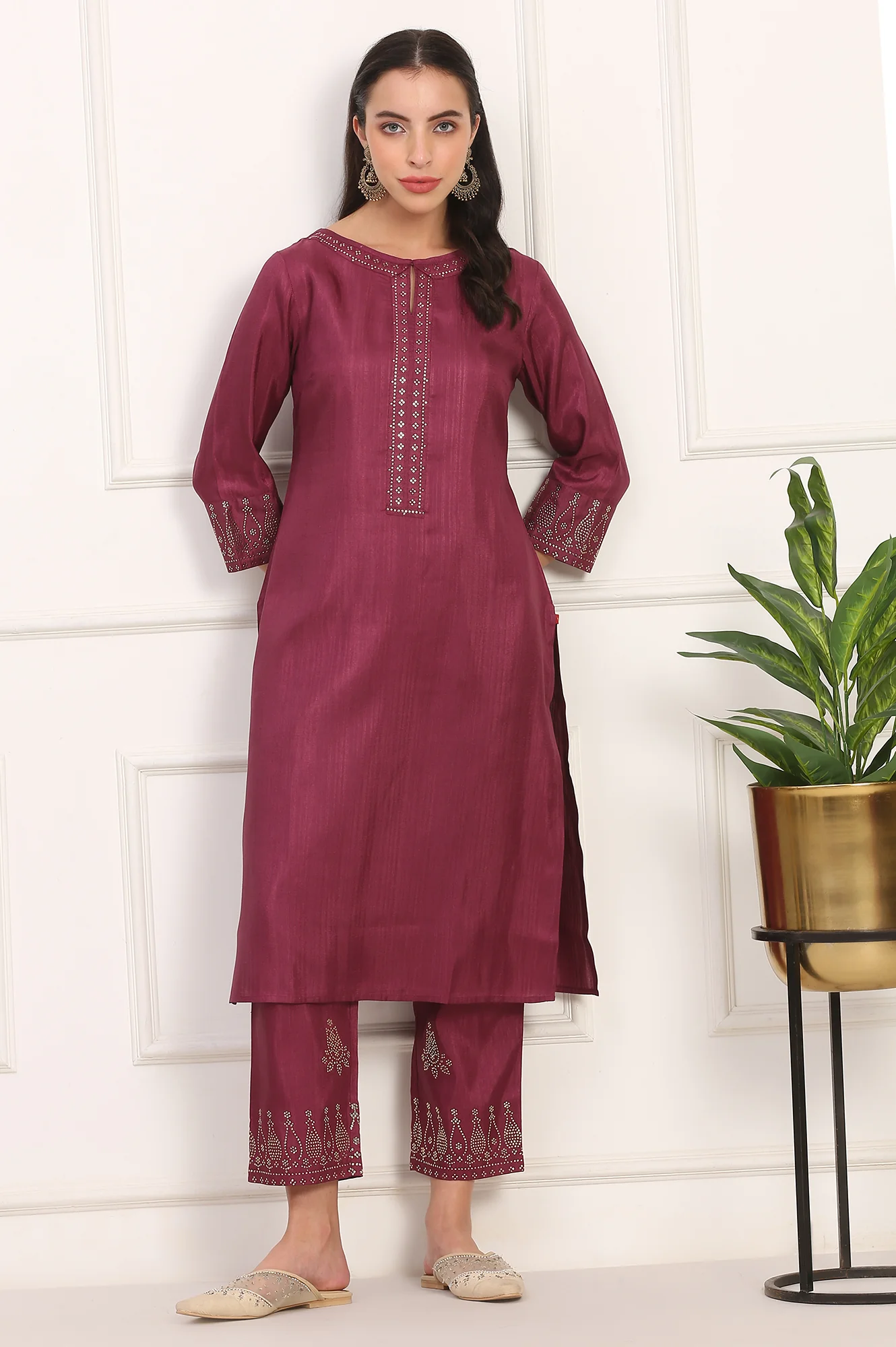 Purple Mukaish Embellished Straight Kurta and Straight Pants Co-ord Set - Image 2