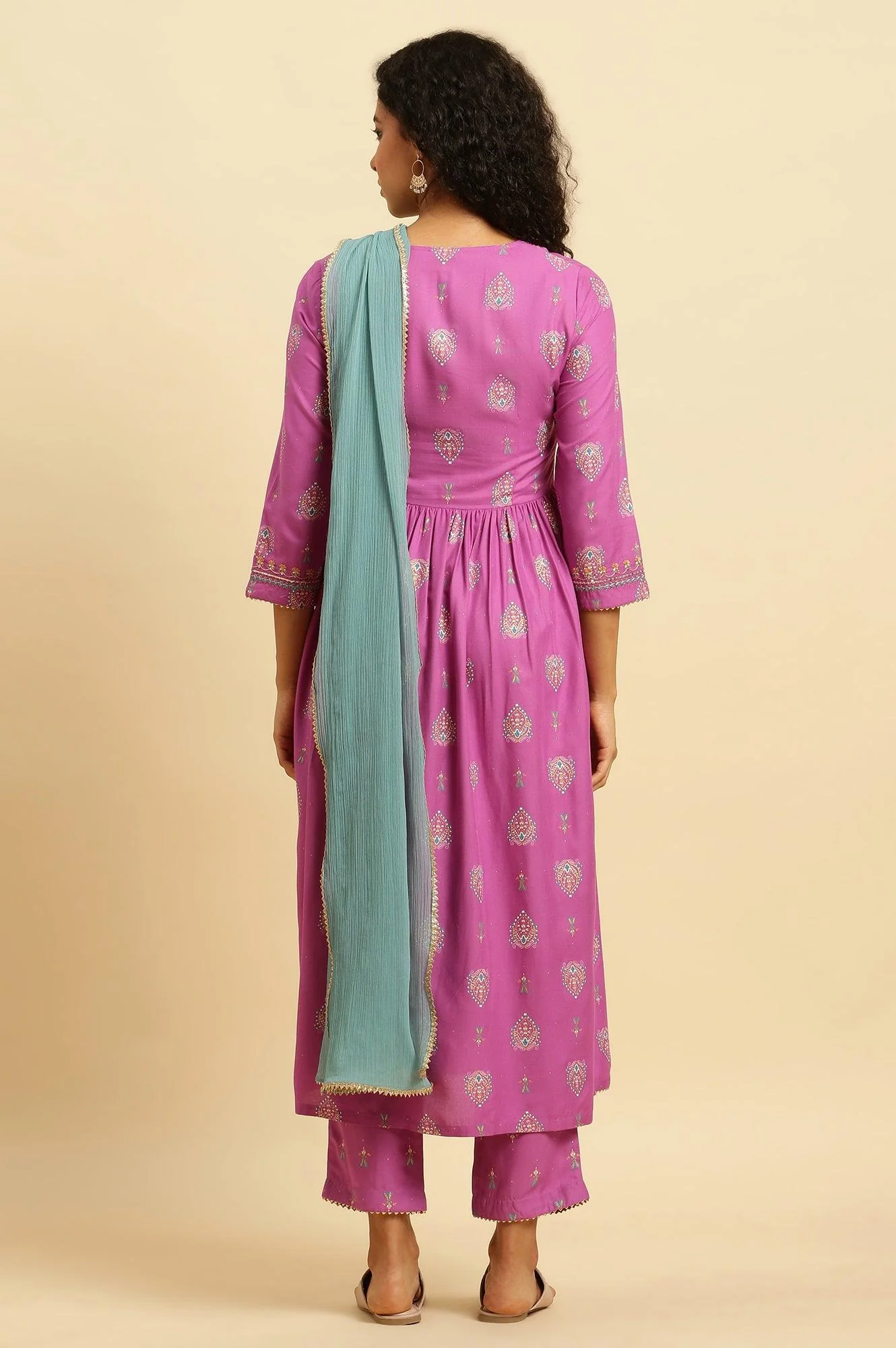 Purple Paisley Printed Kurta, Pants and Dupatta Set - Image 4