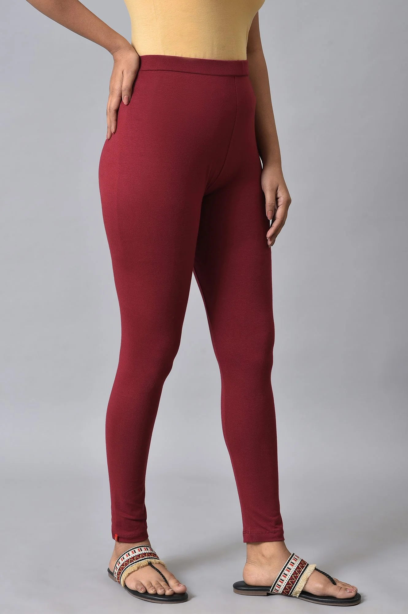 Red Beige Coloured Tights - Image 4