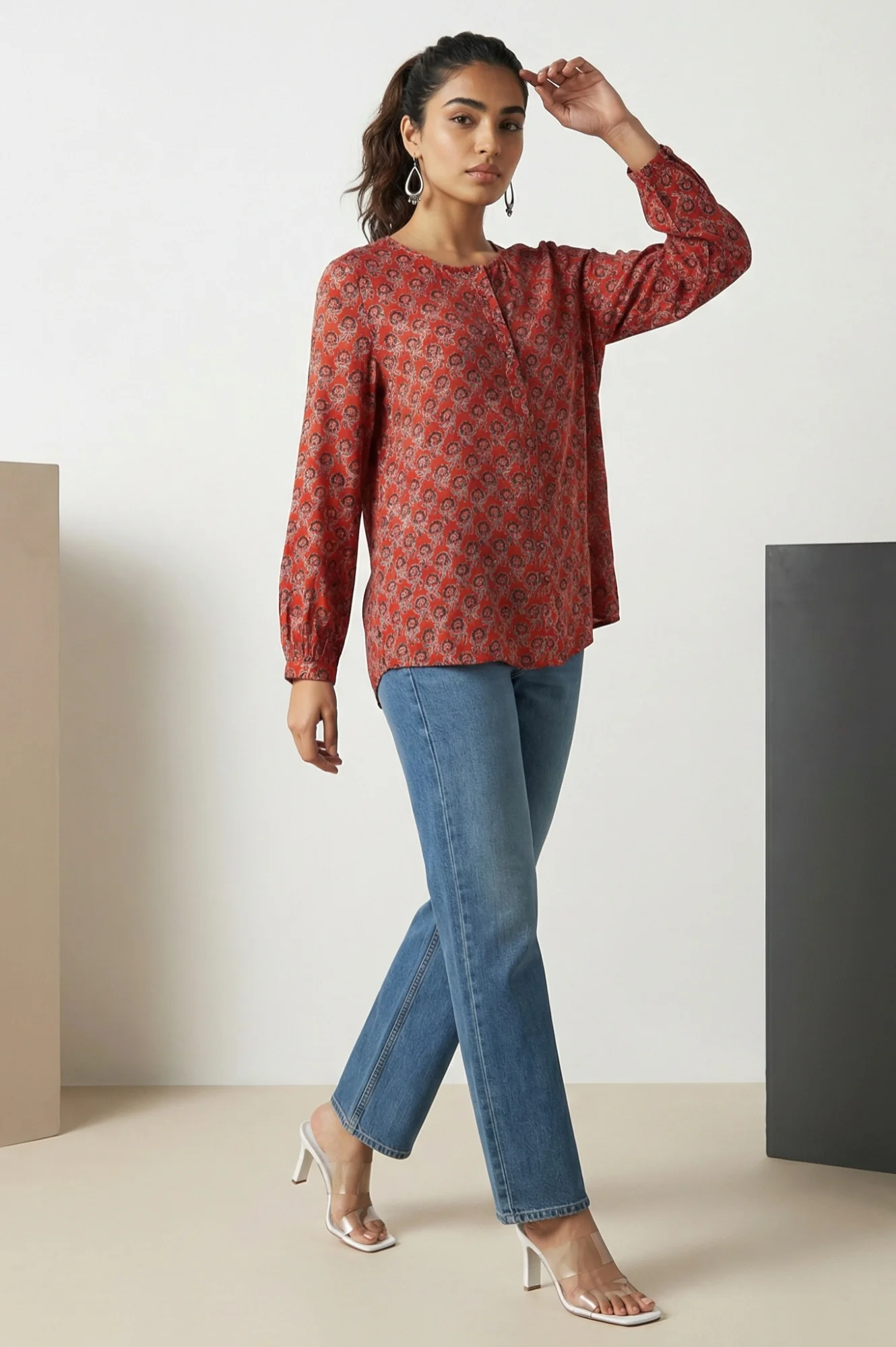 Red Block Floral Printed Satin Straight Top - Image 2