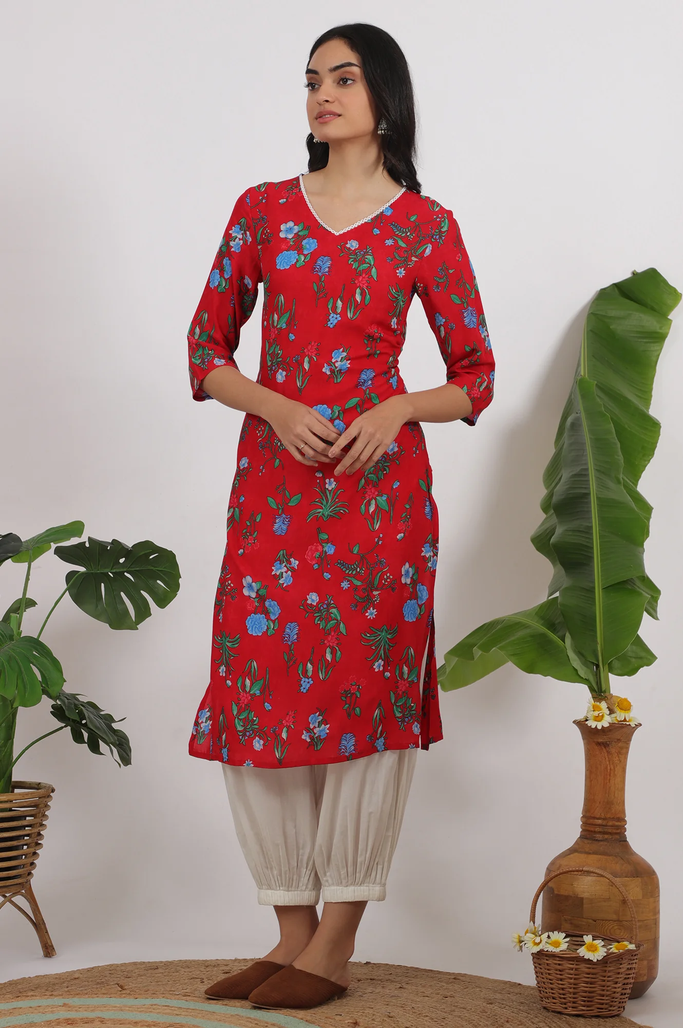 Red Bold Floral Printed Modal Straight Kurta - Image 5