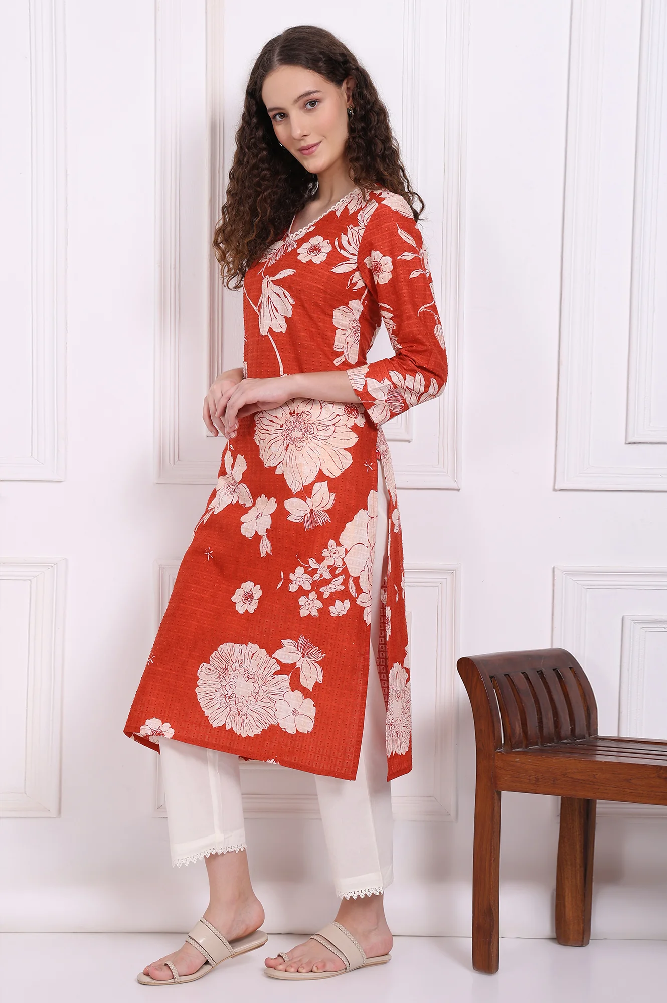 Red Bold Floral Printed Pure Cotton Straight Kurta with Lace - Image 4