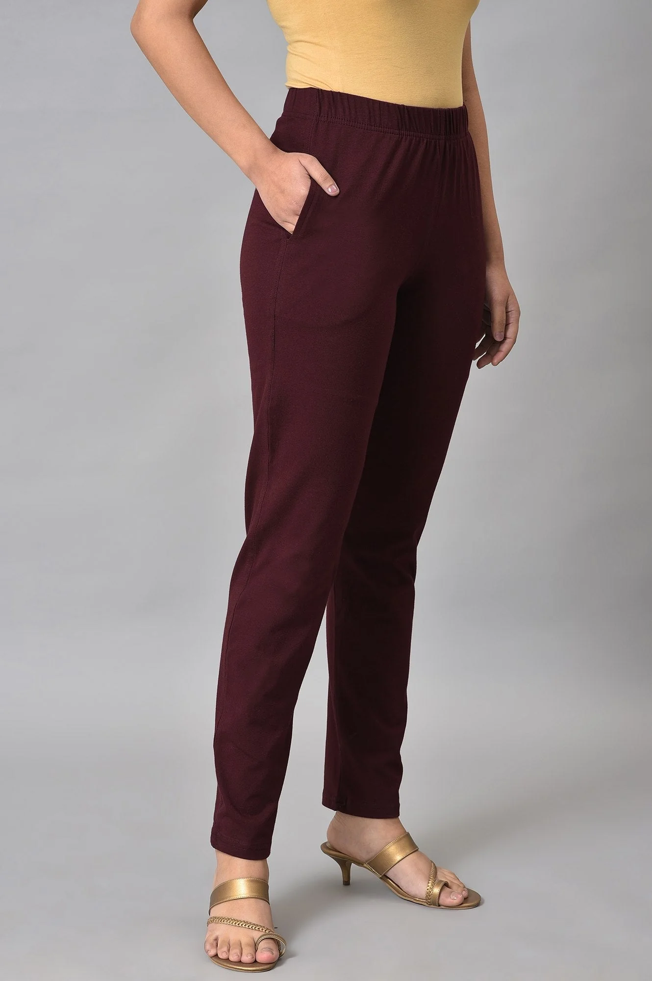 Maroon Solid Straight-fit Cotton Pants with Elasticated Waist - Image 4