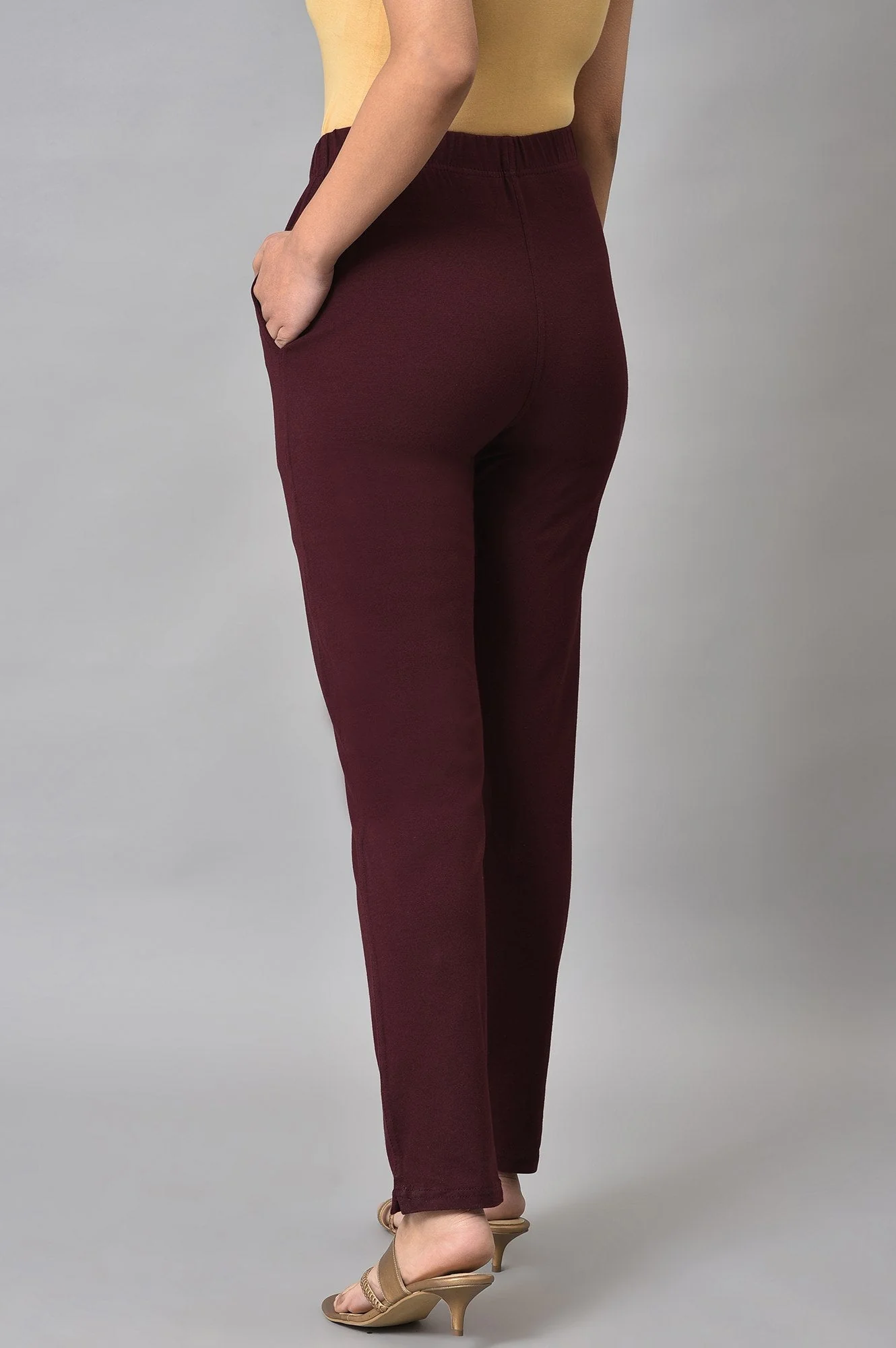 Maroon Solid Straight-fit Cotton Pants with Elasticated Waist - Image 6