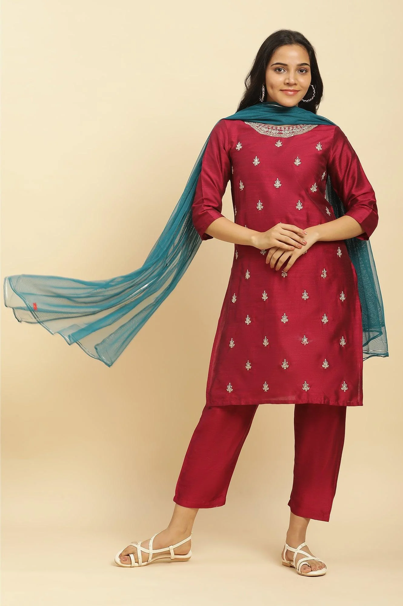 Red Dori Embroidered Festive Kurta, Pants And Dupatta Set - Image 2