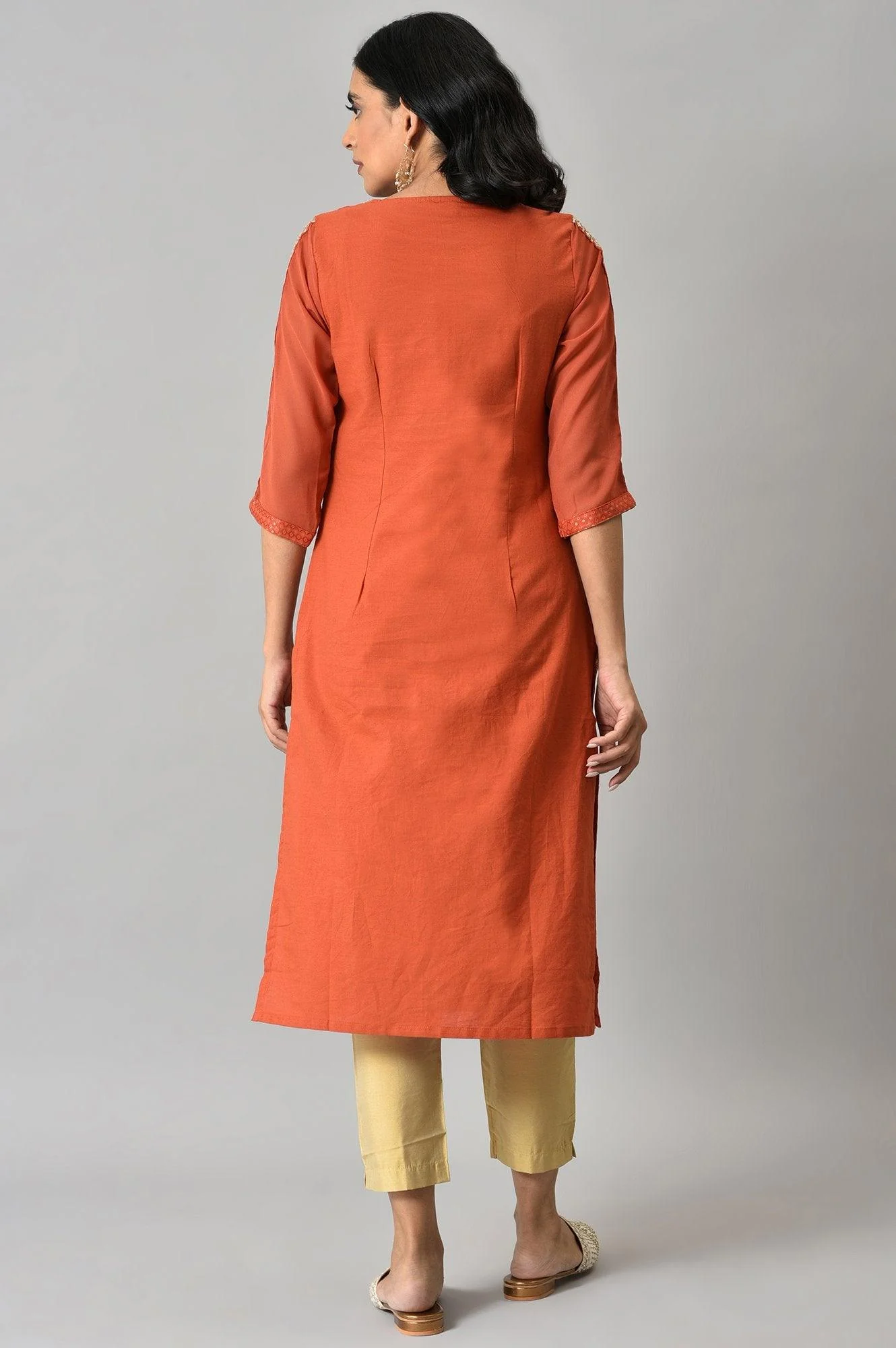 Red Jacquard kurta With Embroidery - Image 3