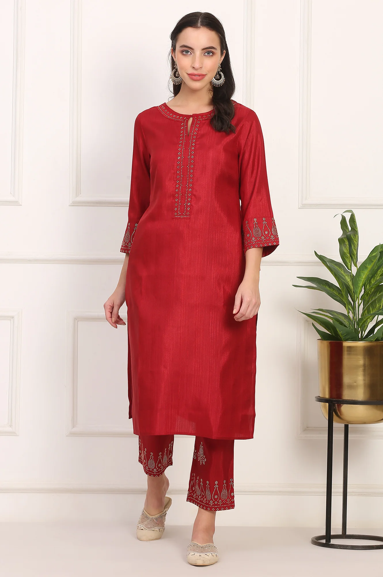 Red Mukaish Embellished Straight Kurta and Straight Pants Co-ord Set - Image 3