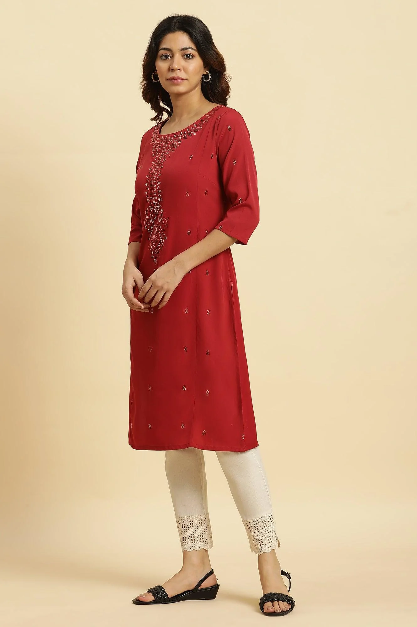 Red Mukaish Printed Festive Straight Kurta - Image 3