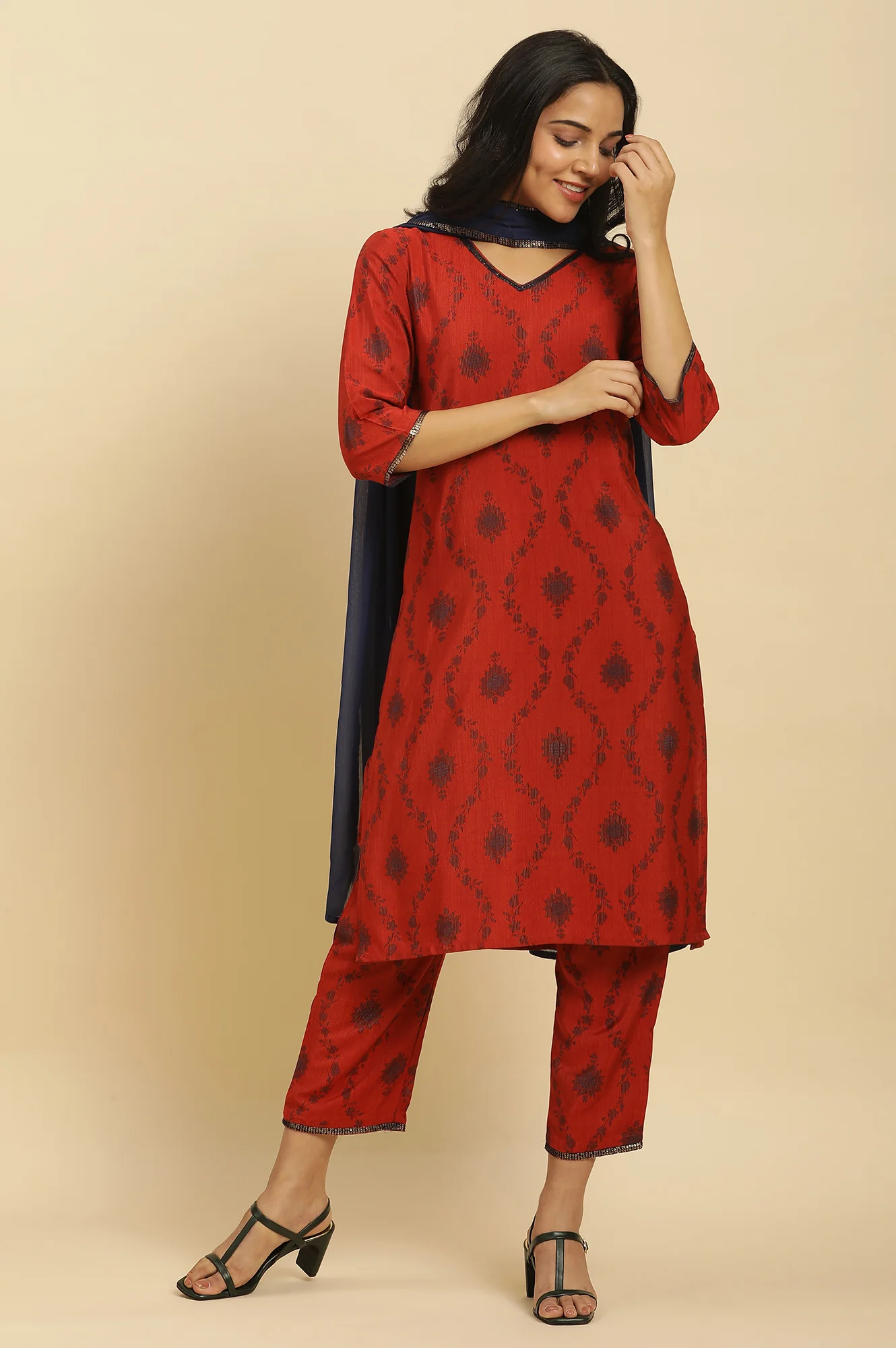 Red Sequined Printed Kurta, Pants And Dupatta Set - Image 2