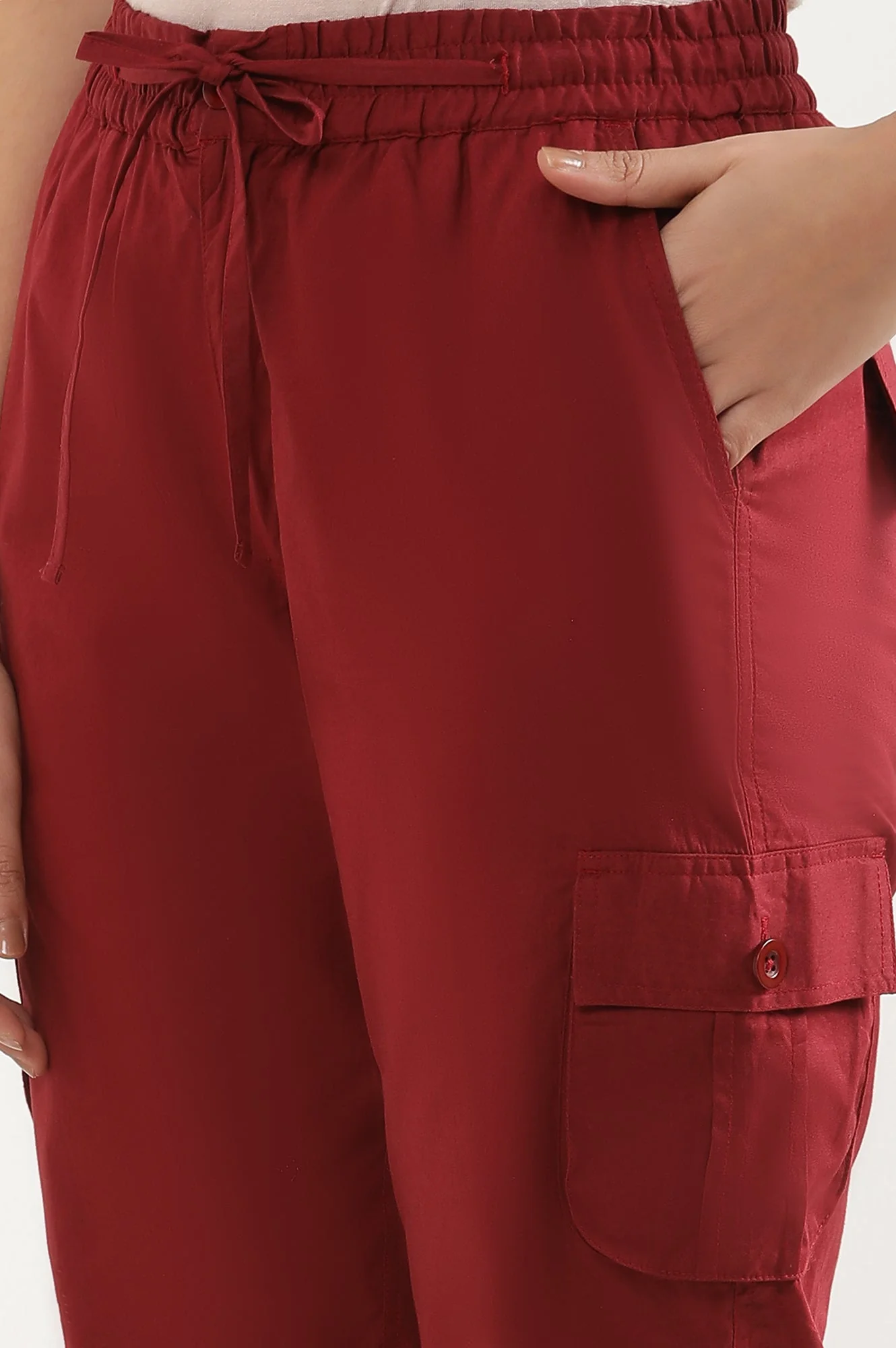Red Solid Tapered Cotton Pants With Drawstring - Image 7