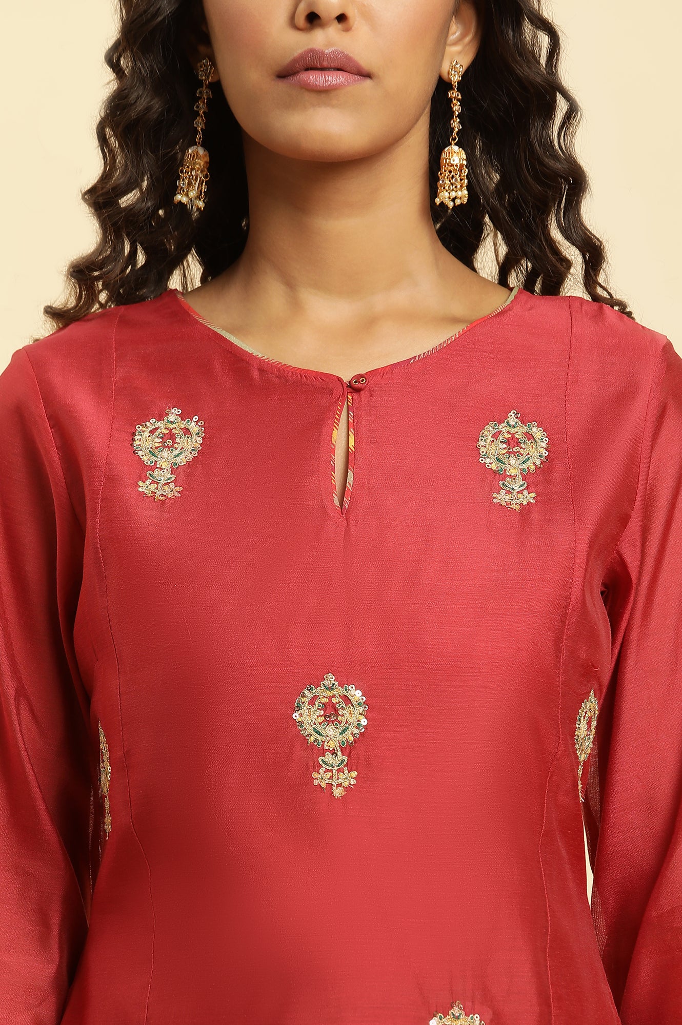 Red Solid Embroidered Dori Straight Chanderi Kurta - Image 7
