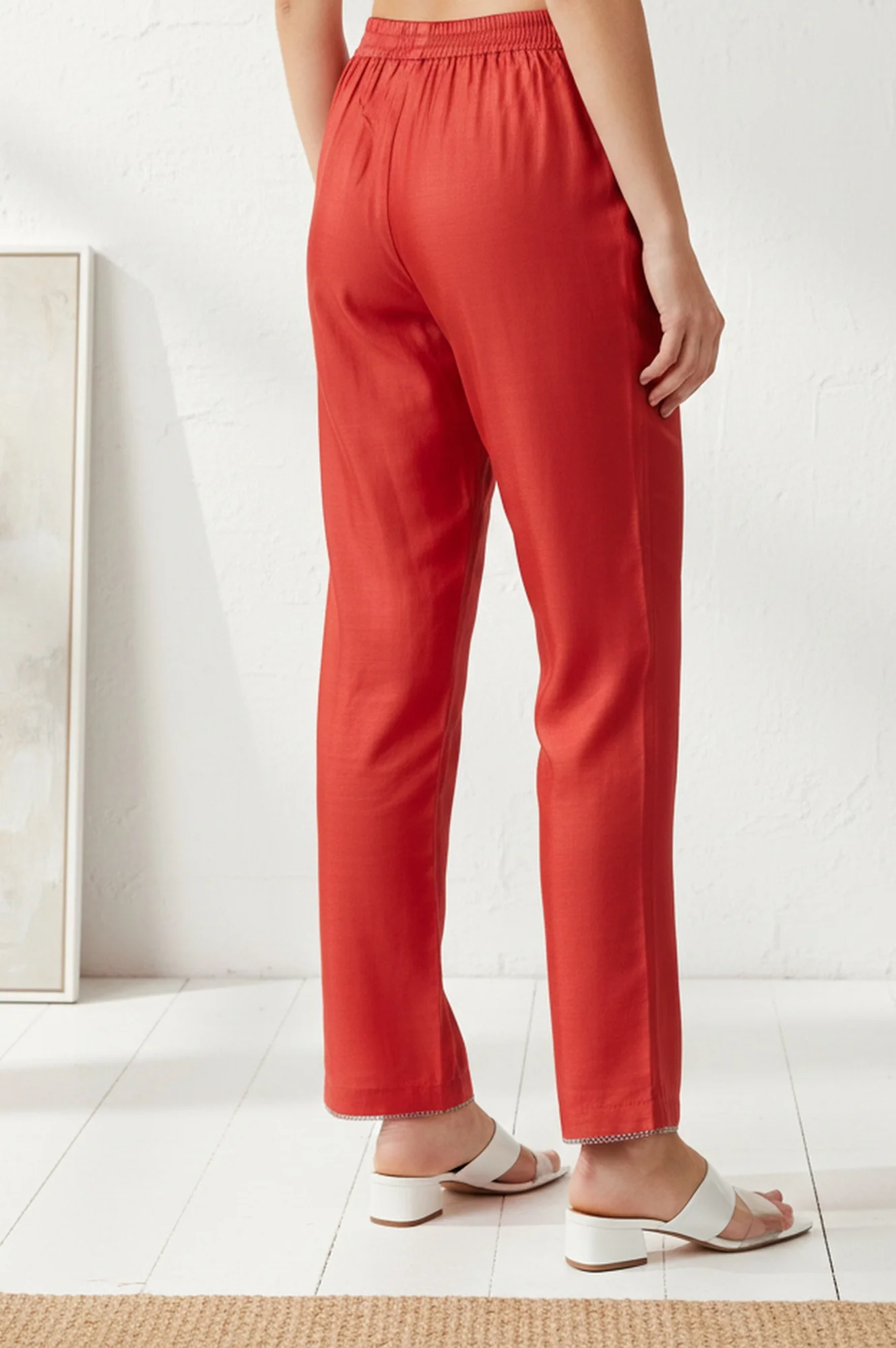Red Solid Straight Fit Ankle Length Straight Pants - Image 4