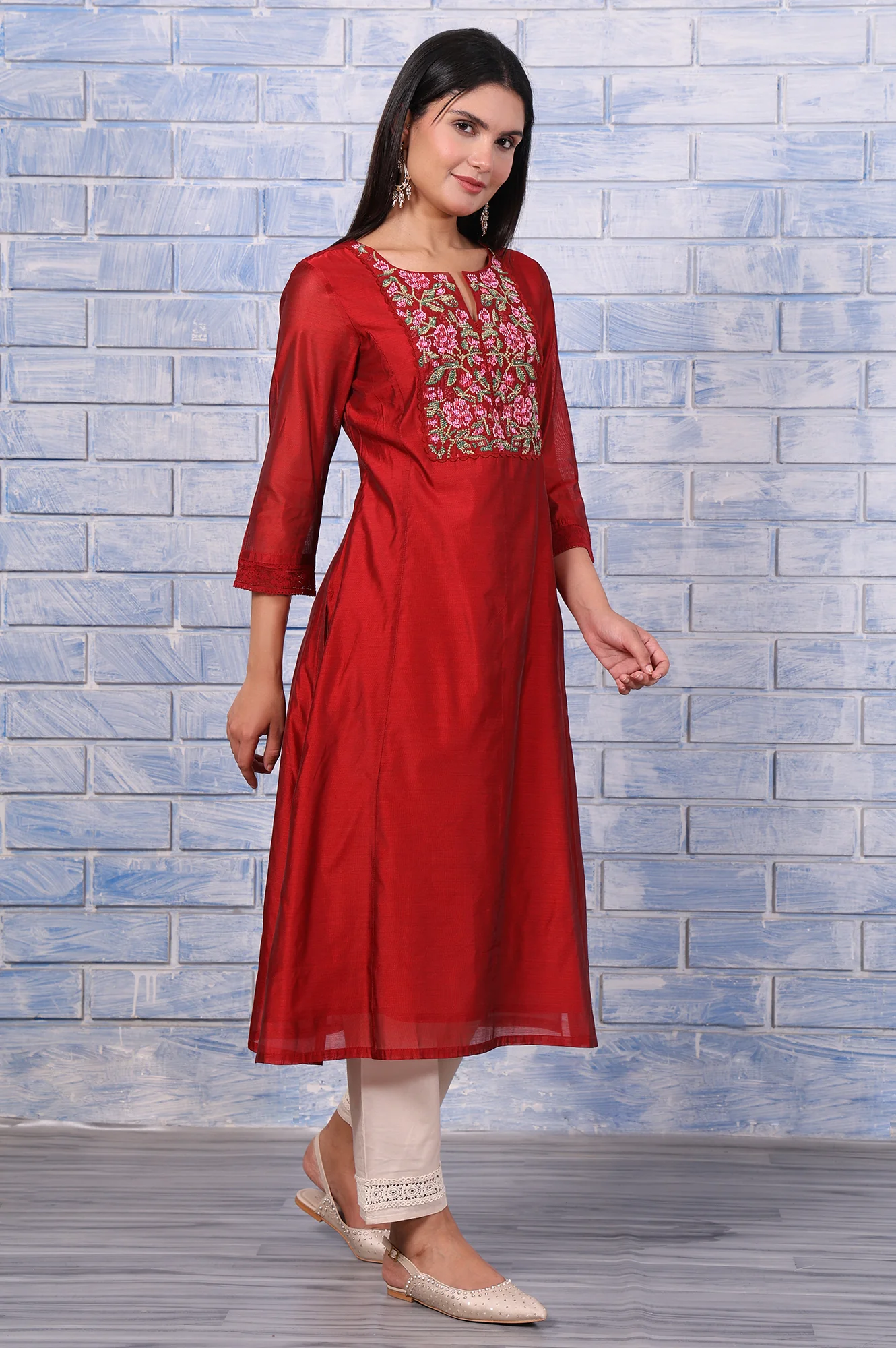 Red Thread Embroidered Chanderi Straight Kurta - Image 6