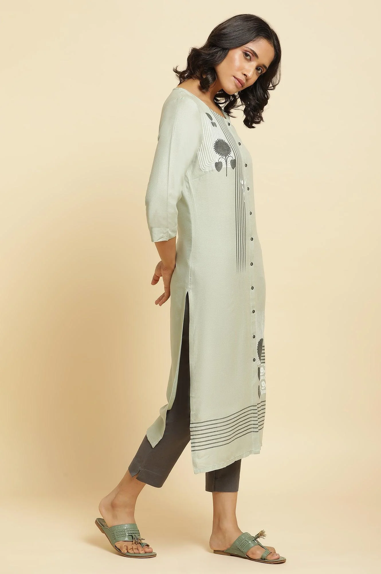 Sage Green Printed Kurta, Pants & Dupatta - Image 5