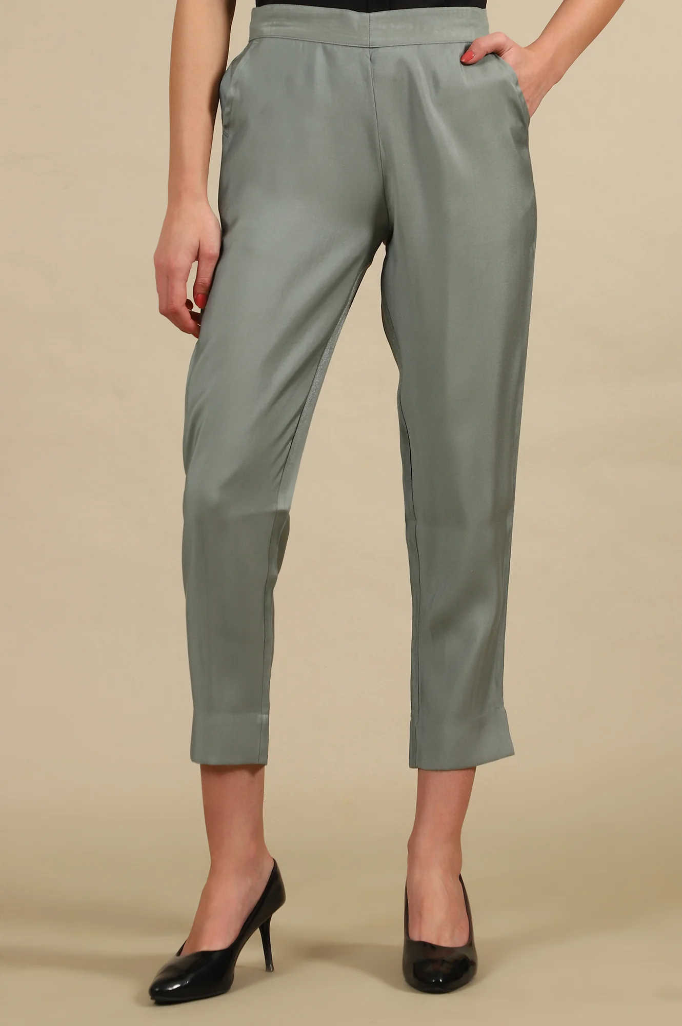 Grey Solid Straight Fit Trousers With Elasticated Waist