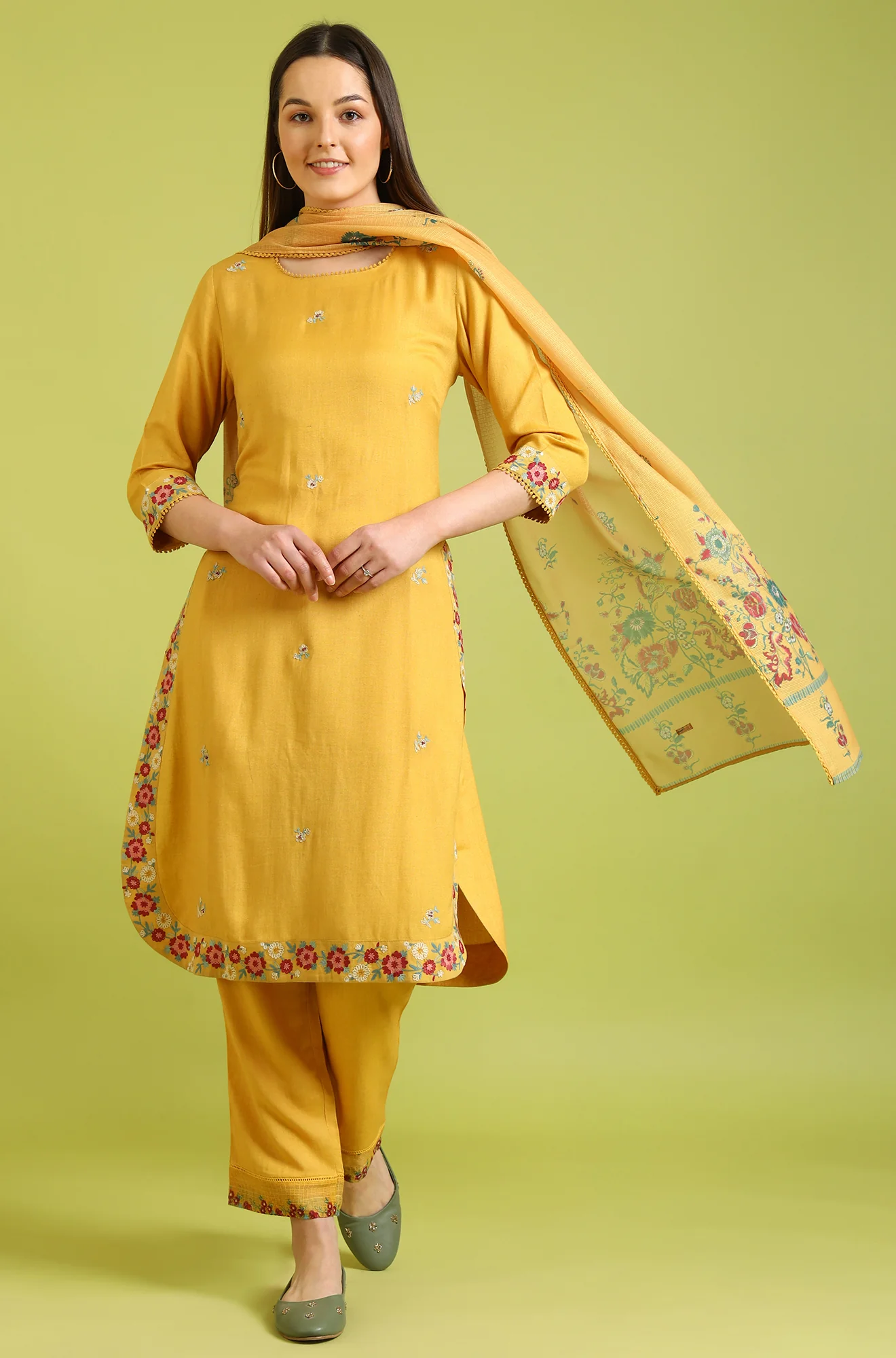 Solid A-line Rayon Kurta & Straight Pant with Dupatta Set - Image 3