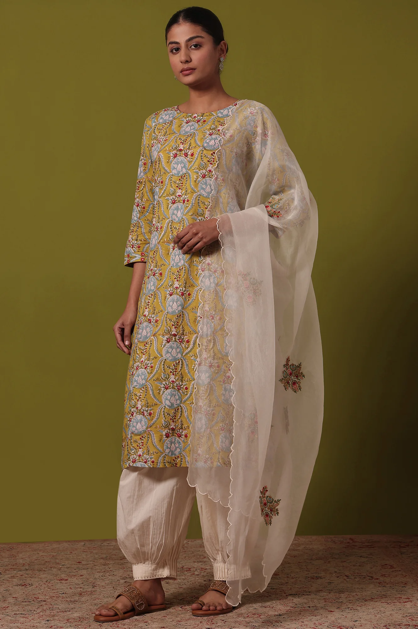 Solid Silk Dupatta - Image 3
