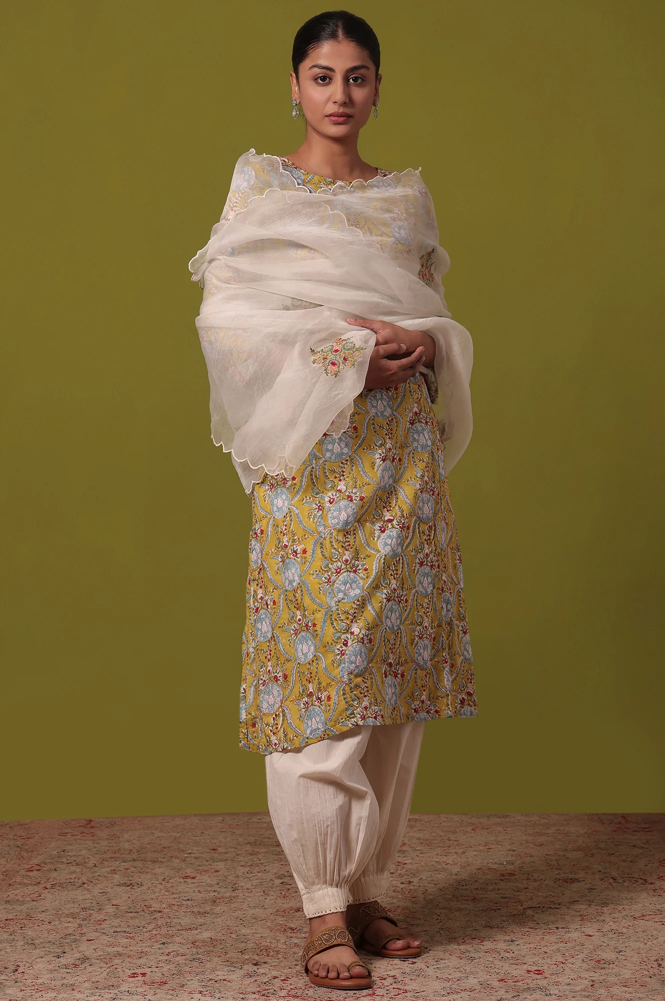Solid Silk Dupatta - Image 4