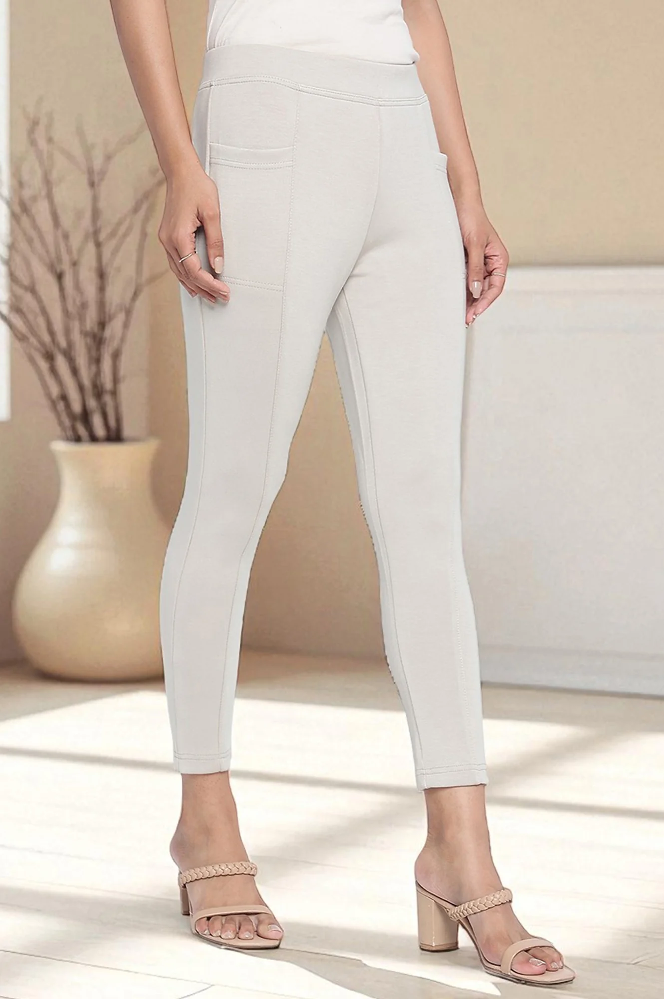 Tan Solid Mid Rise Tights in Calf Length - Image 3