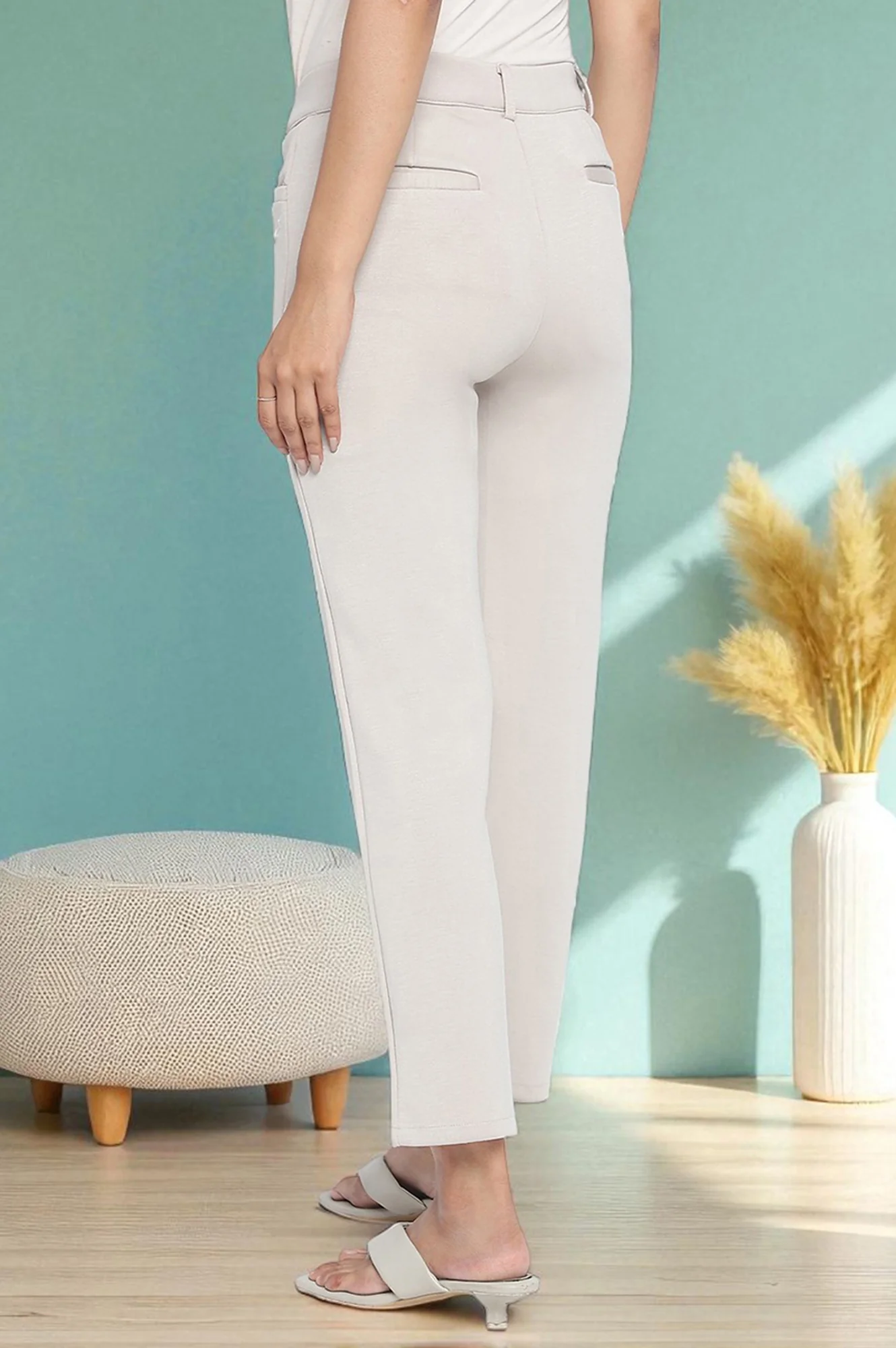 Tan Solid Mid Rise Trouser in Ankle Length - Image 4
